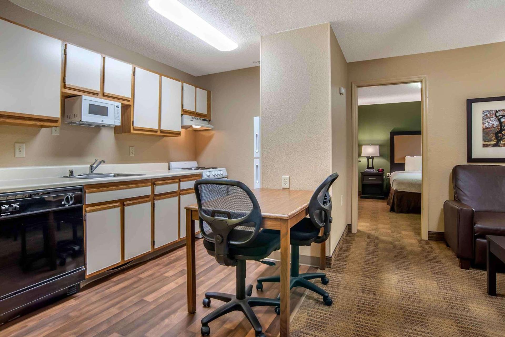 Extended Stay America Suites - Houston - Willowbrook - HWY 249 photo 24