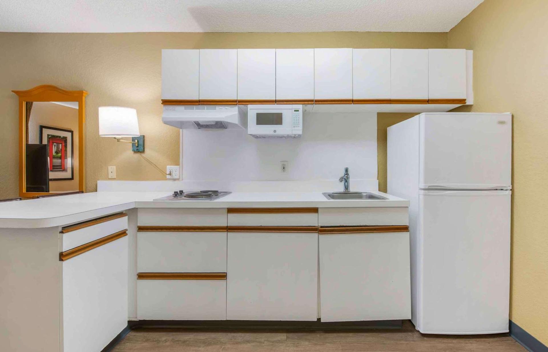 Extended Stay America Select Suites - Jacksonville - Baymeadows photo 11
