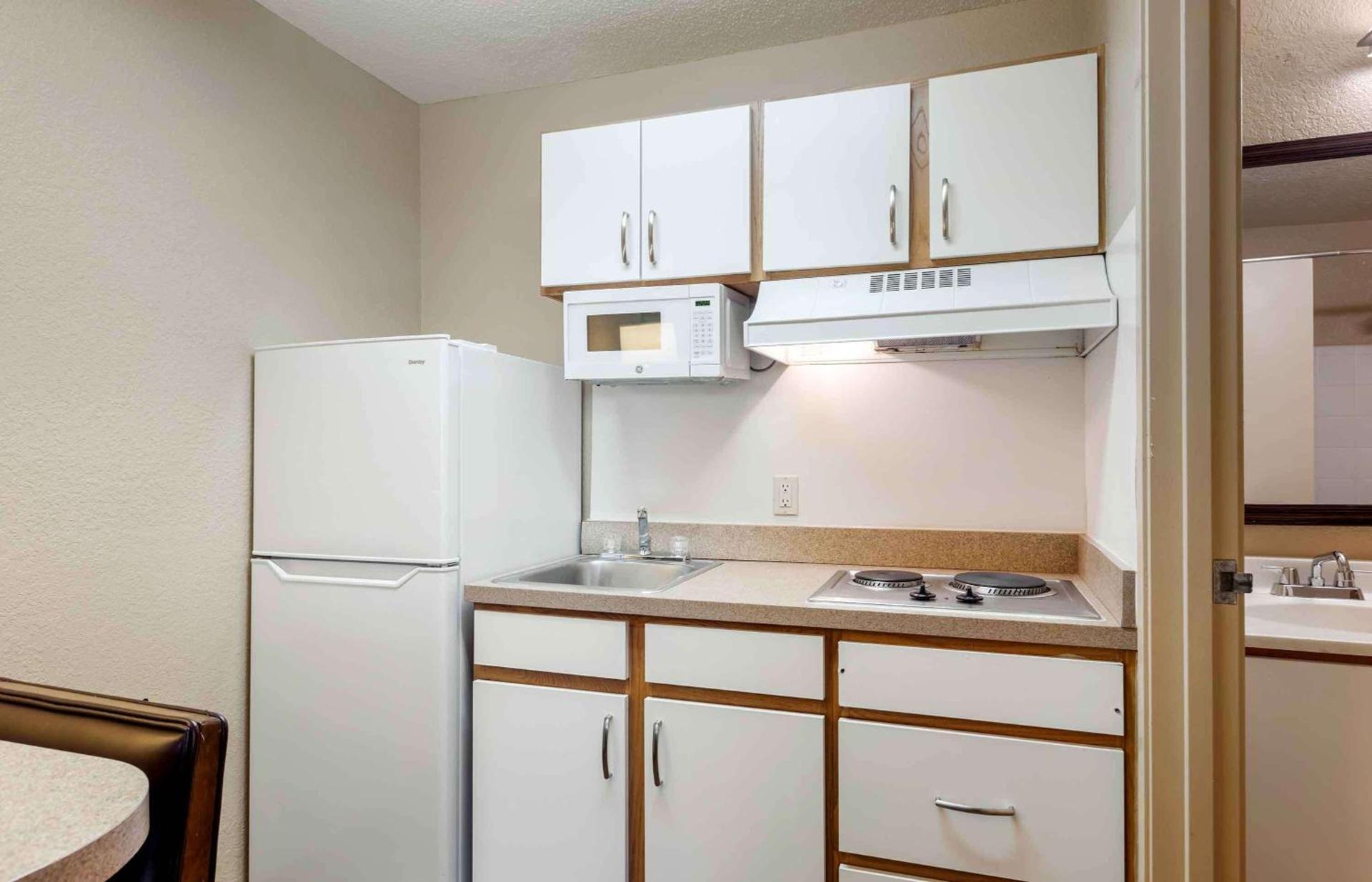 Extended Stay America Select Suites - Atlanta - Perimeter - Hammond Drive photo 10