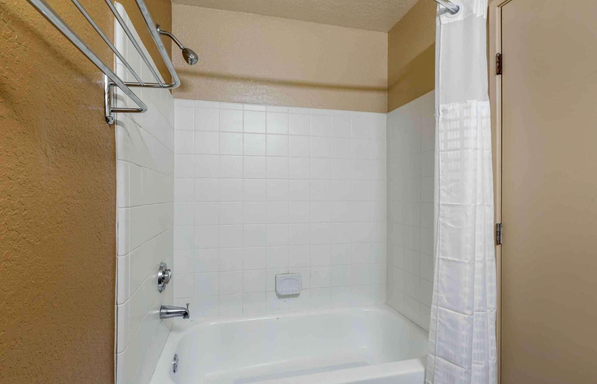 Extended Stay America Select Suites - Atlanta - Perimeter - Hammond Drive photo 11