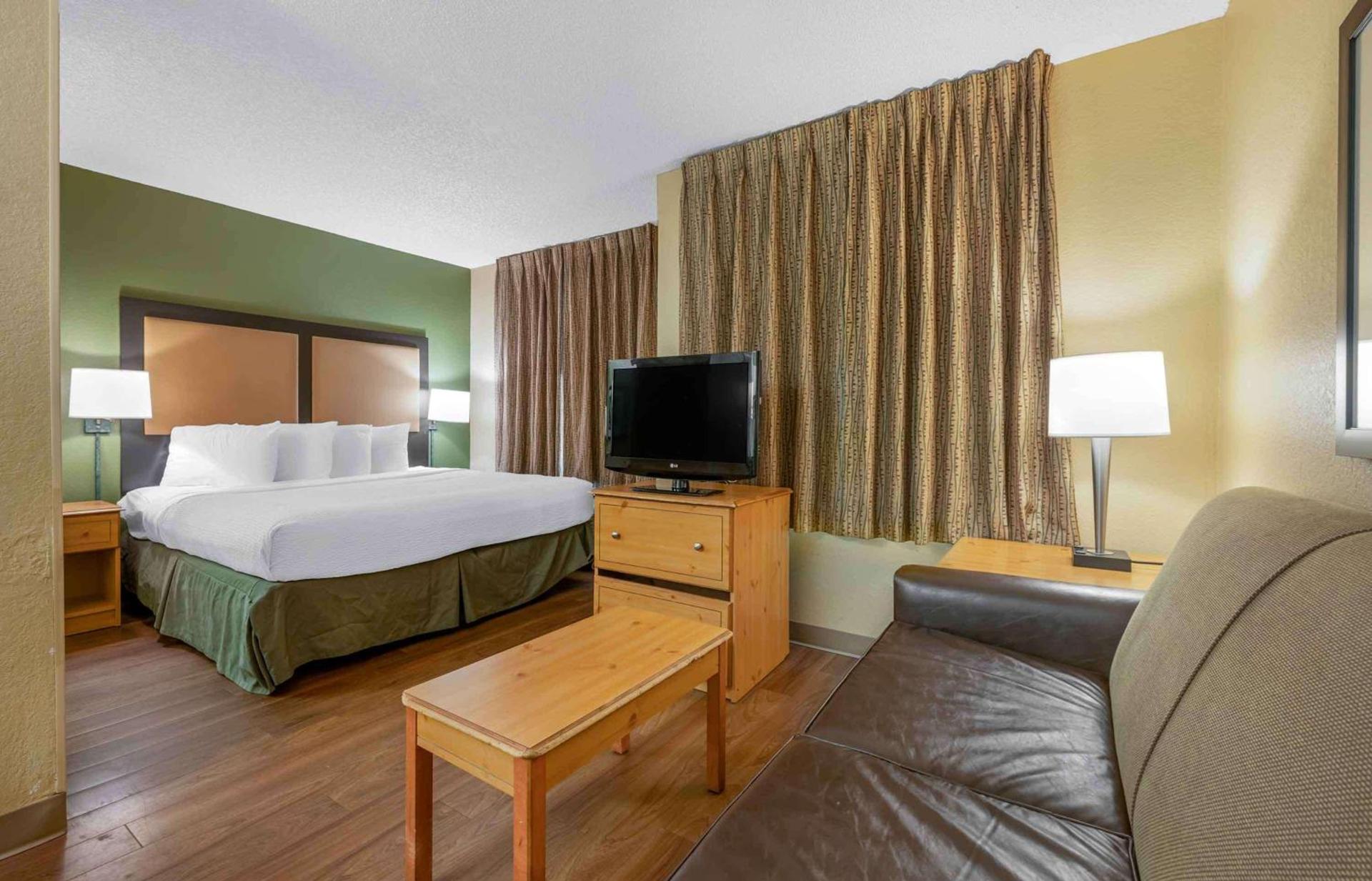 Extended Stay America Select Suites - Jacksonville - Baymeadows photo 24
