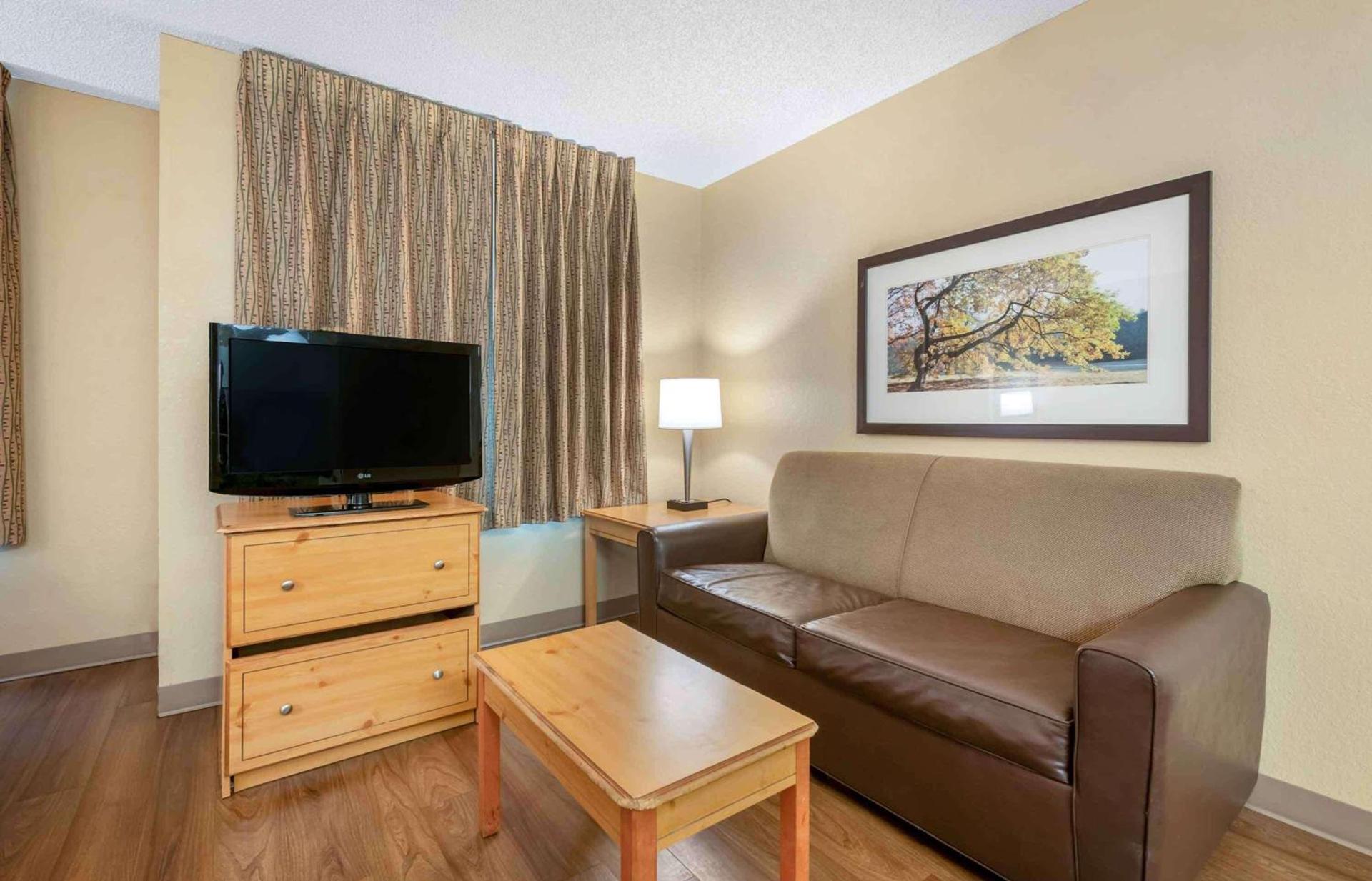 Extended Stay America Select Suites - Jacksonville - Baymeadows photo 25
