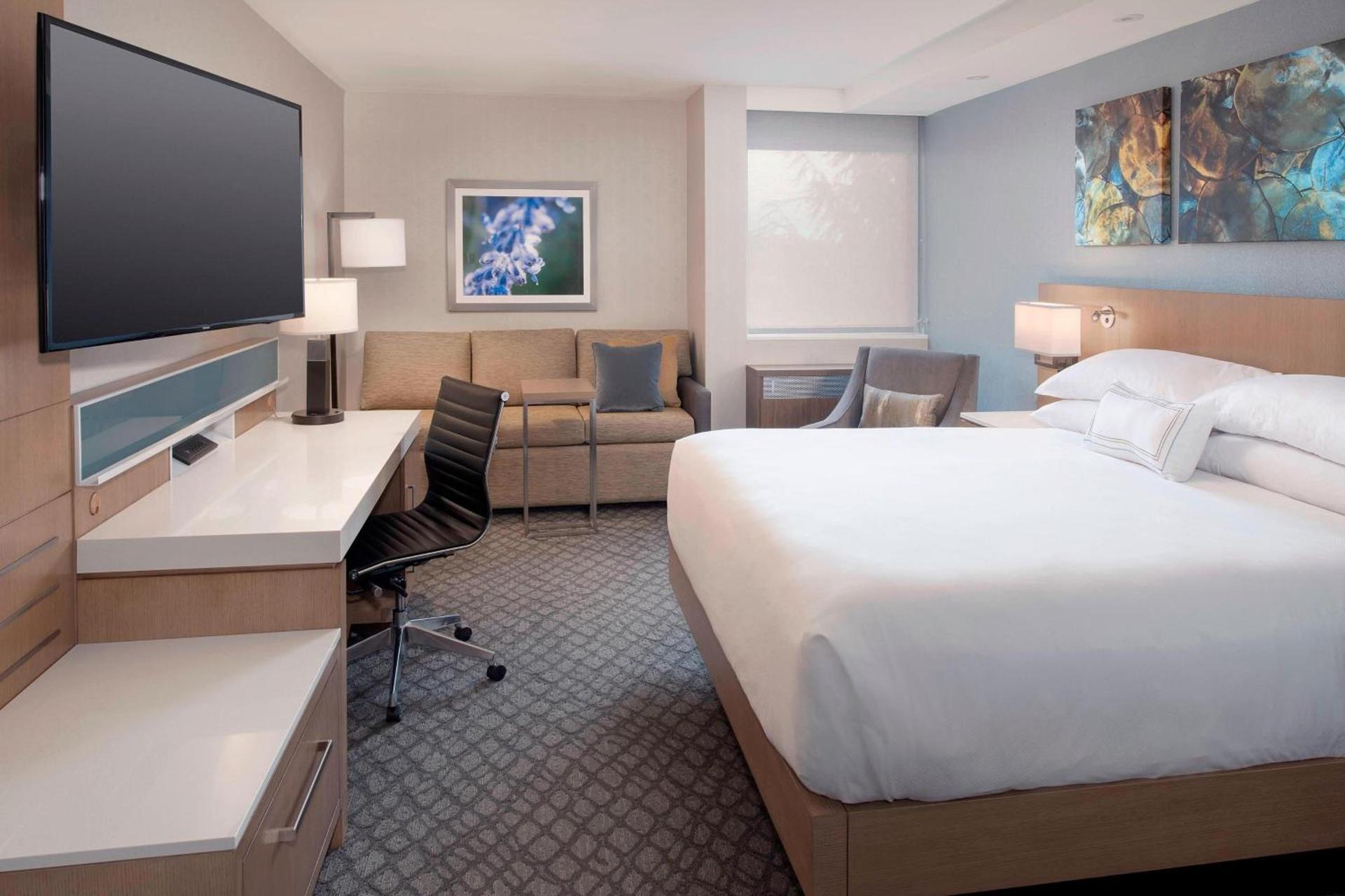Delta Hotels by Marriott Seattle Everett photo 6