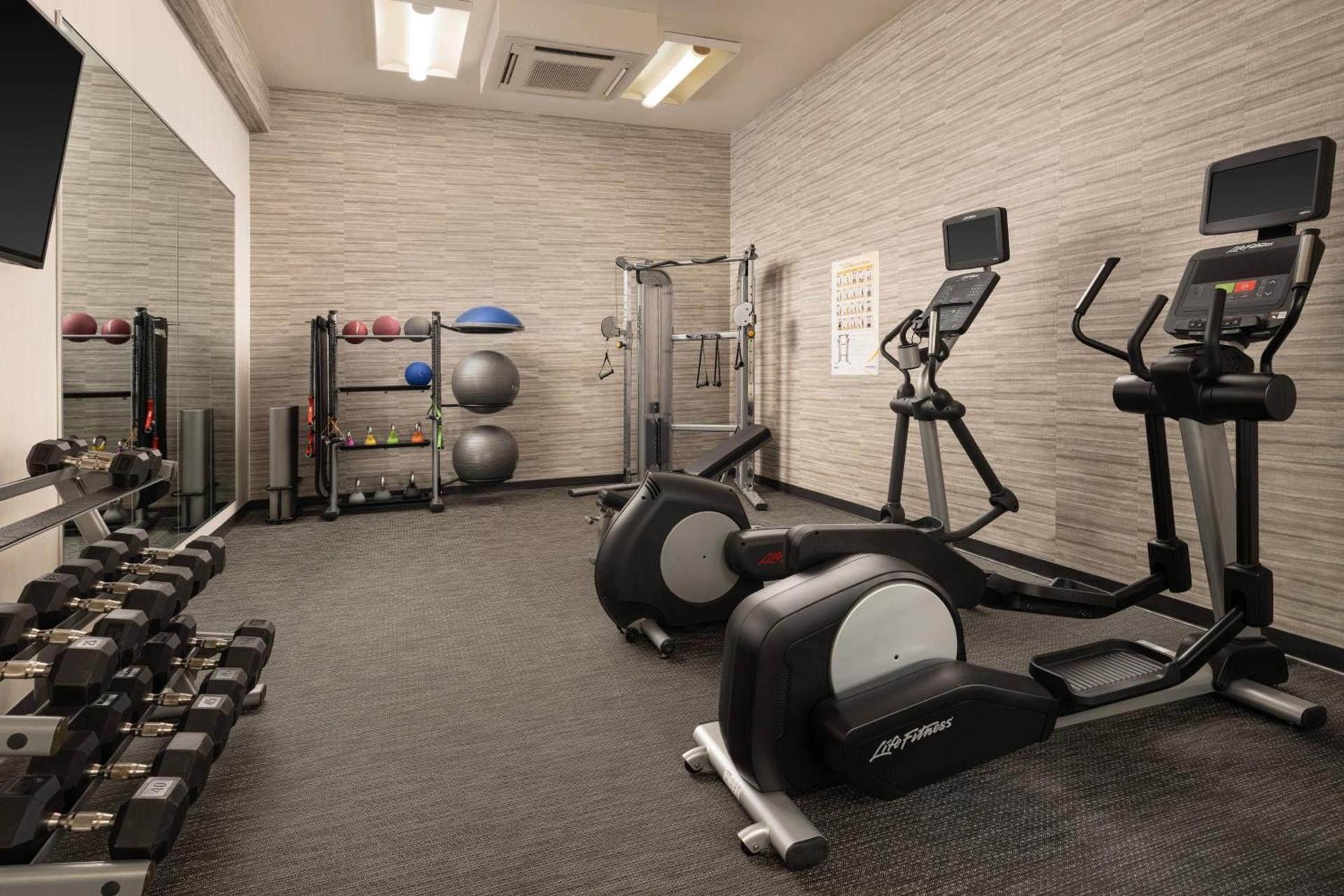 Courtyard by Marriott Phoenix Mesa photo 30