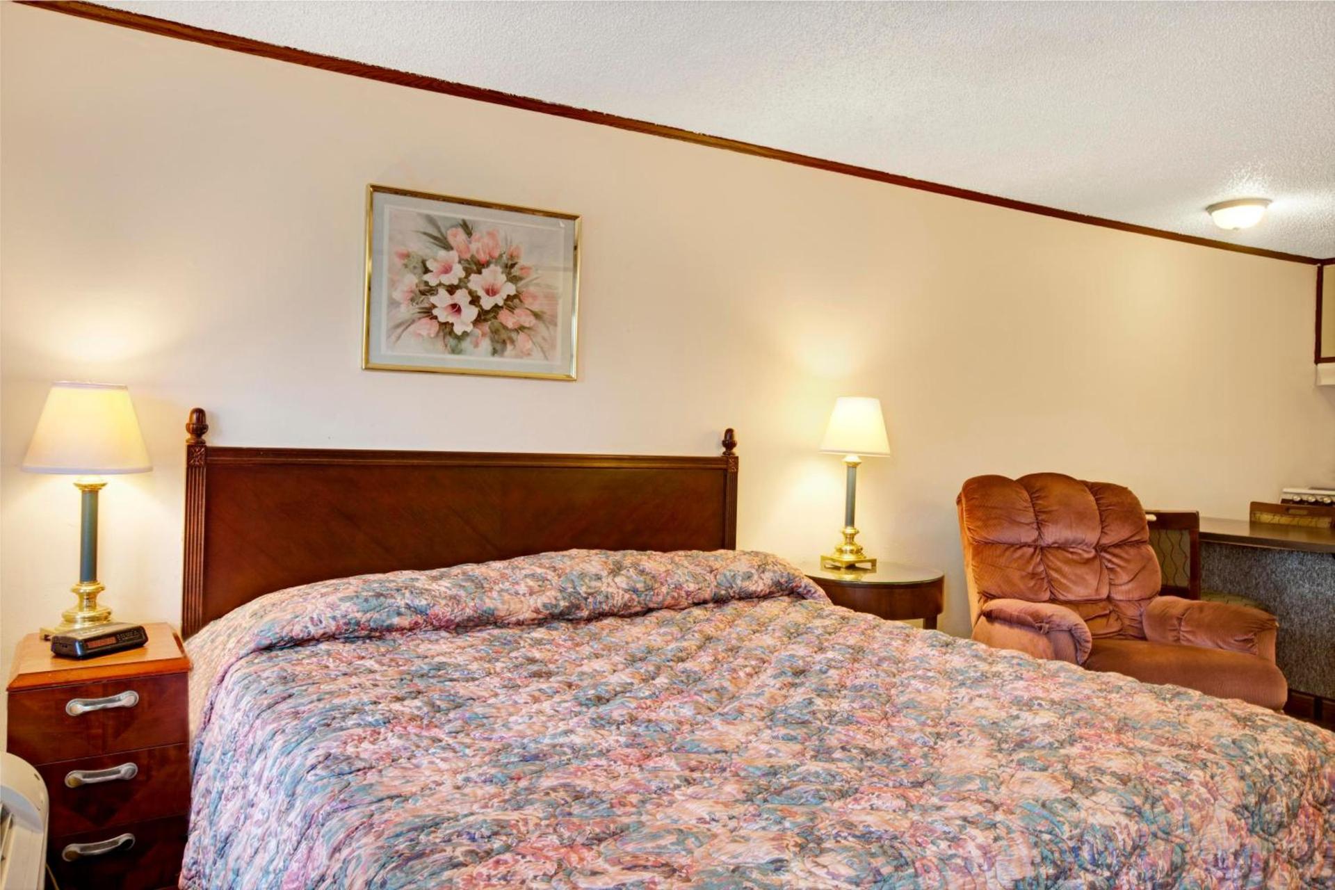 Knights Inn Greensburg photo 21