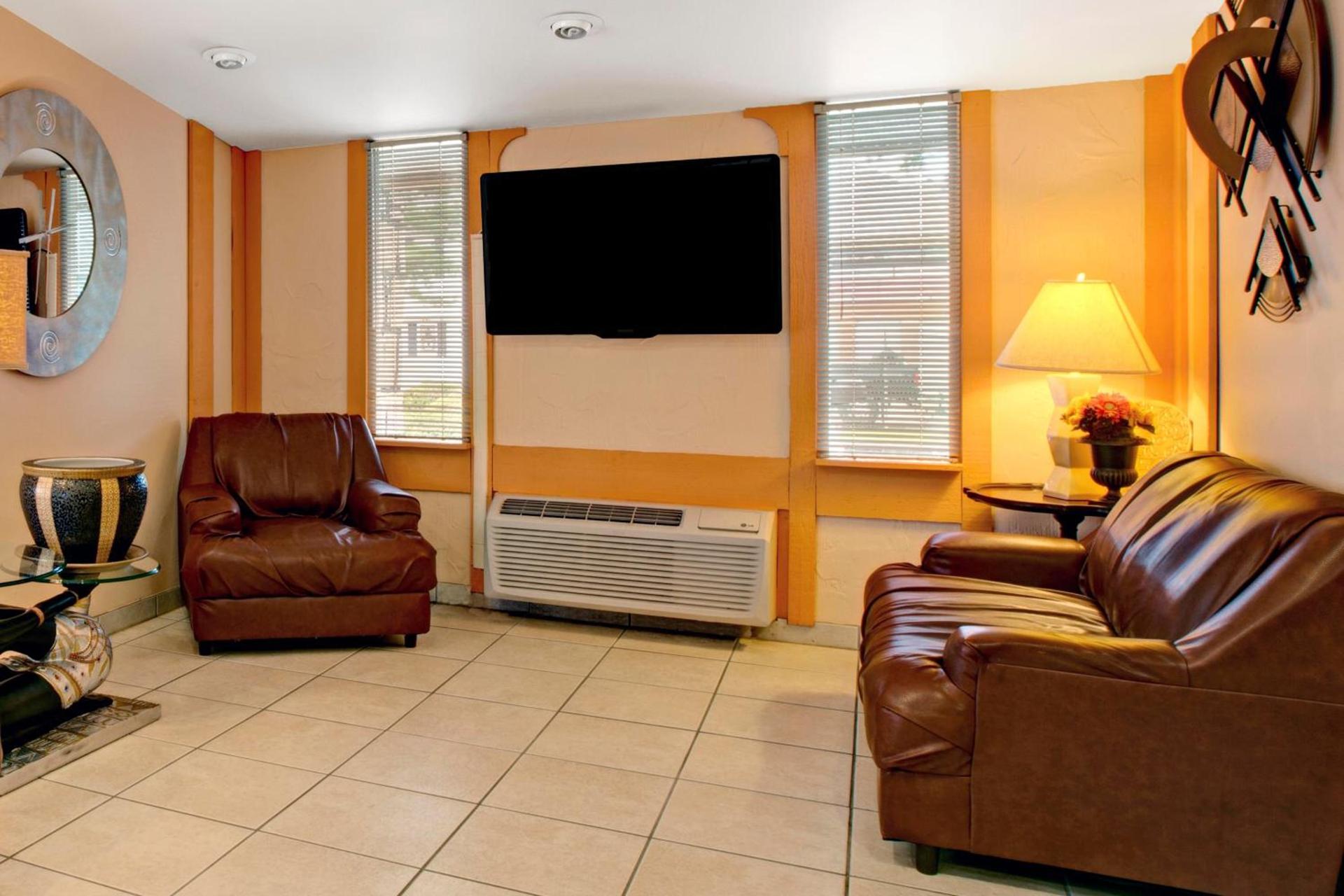 Knights Inn Greensburg photo 18