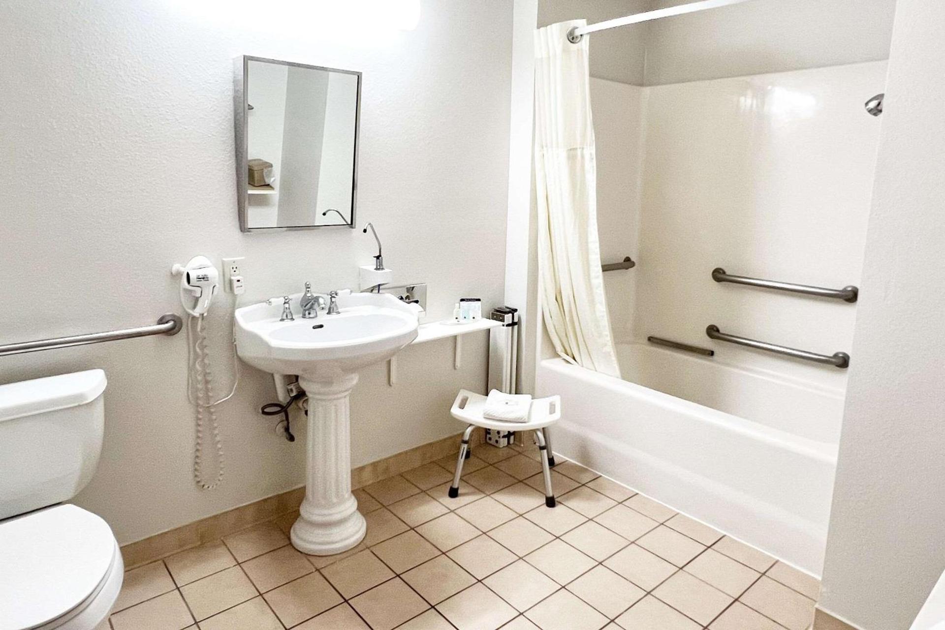 Quality Inn Gainesville I-75 photo 15