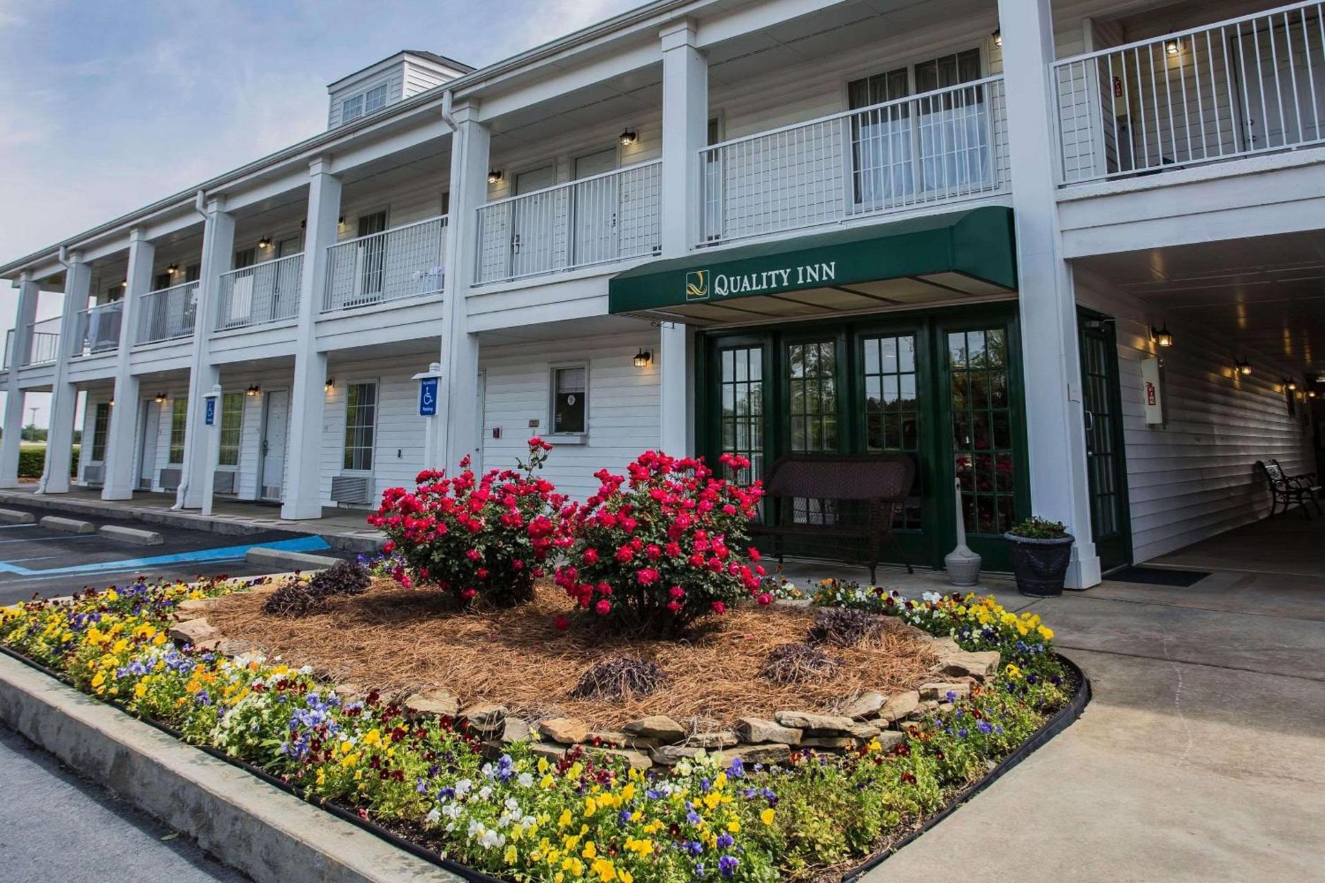 Quality Inn Waynesboro photo 2