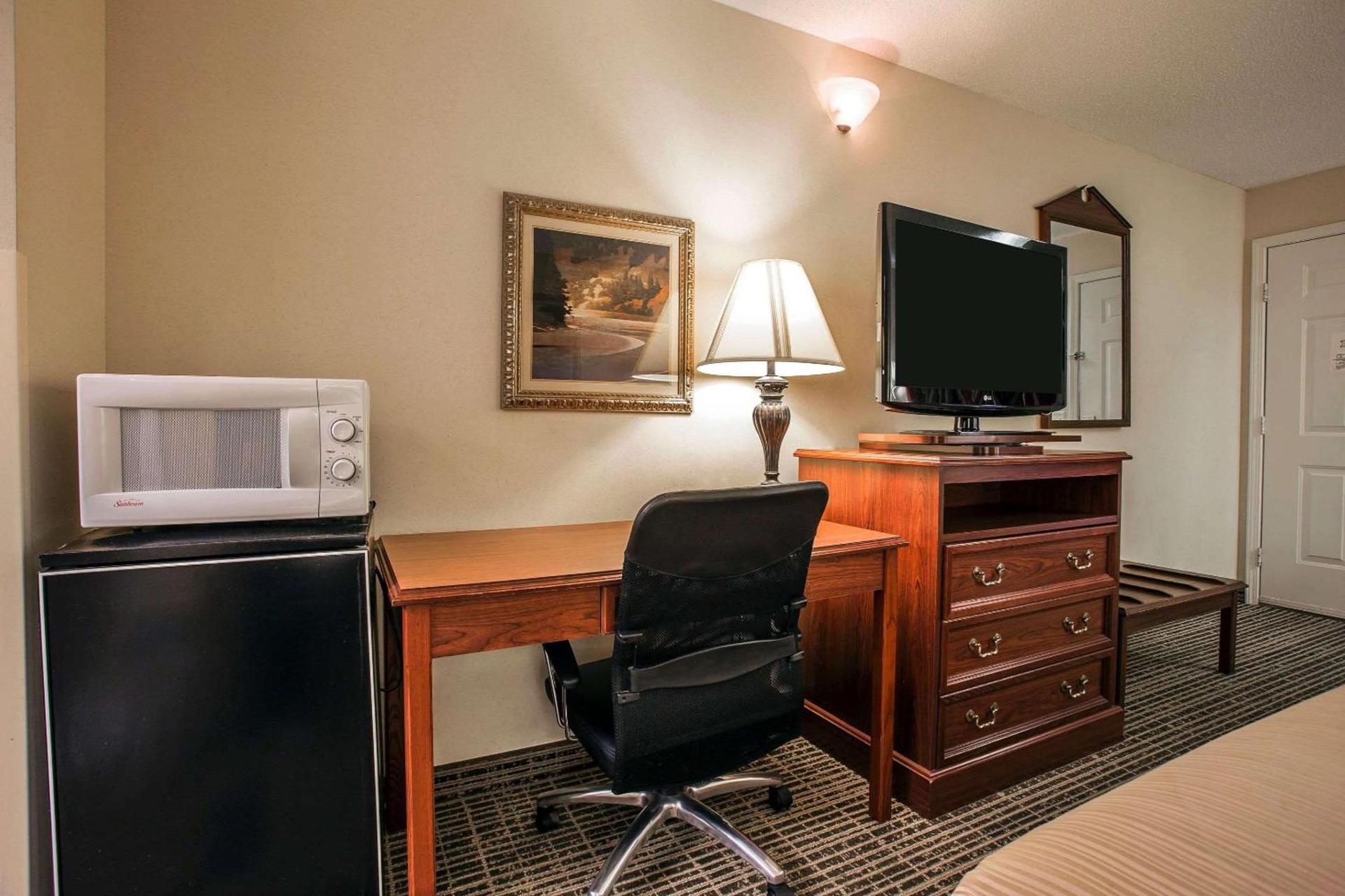 Quality Inn Waynesboro photo 10
