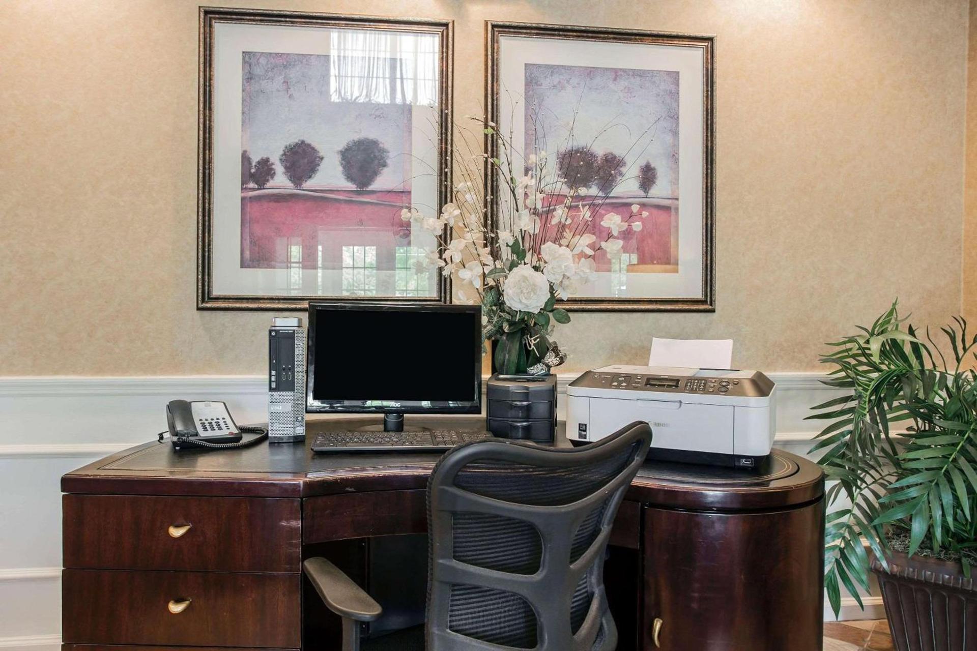 Quality Inn Waynesboro photo 14