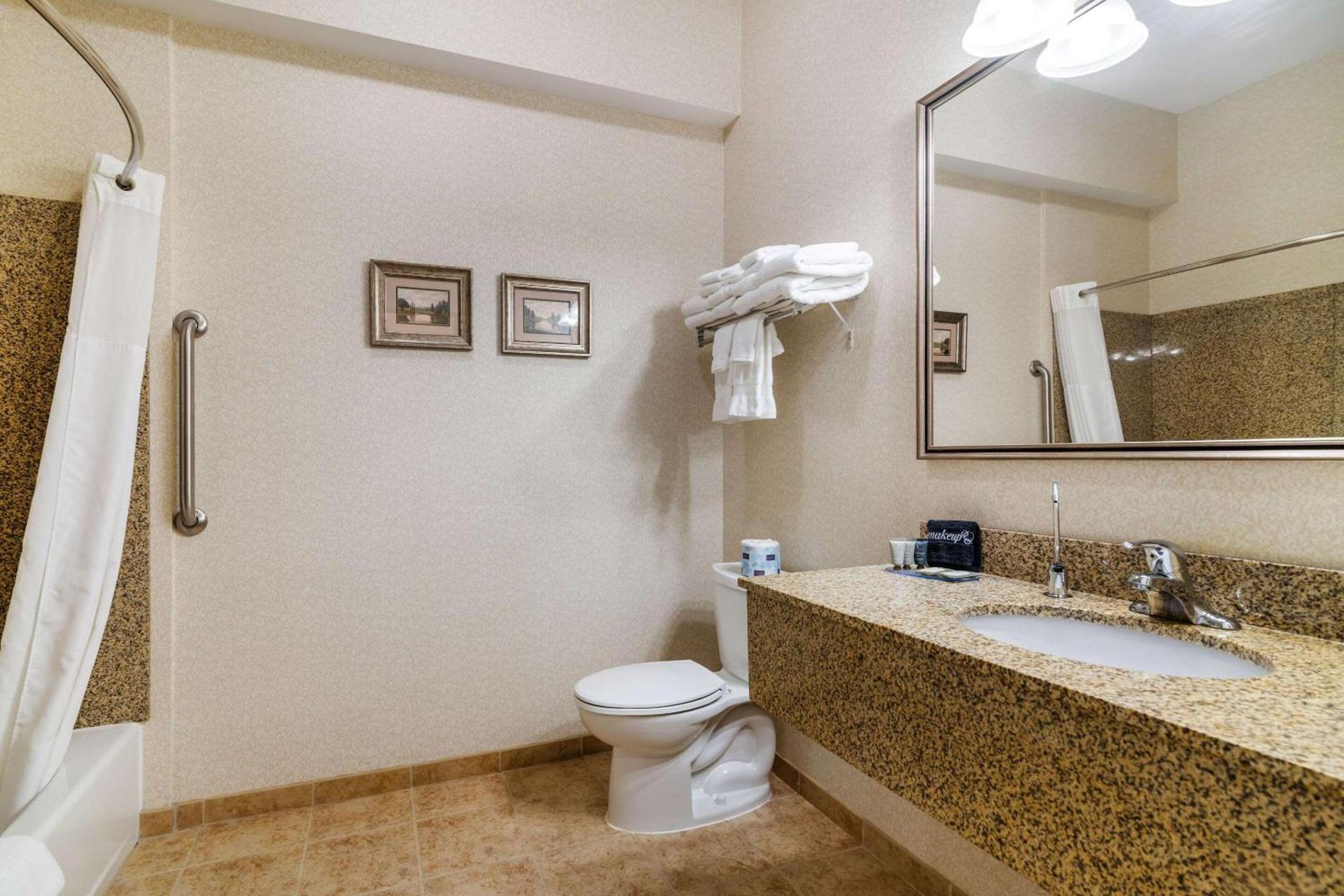 Maine Evergreen Hotel, an Ascend Collection Hotel photo 40