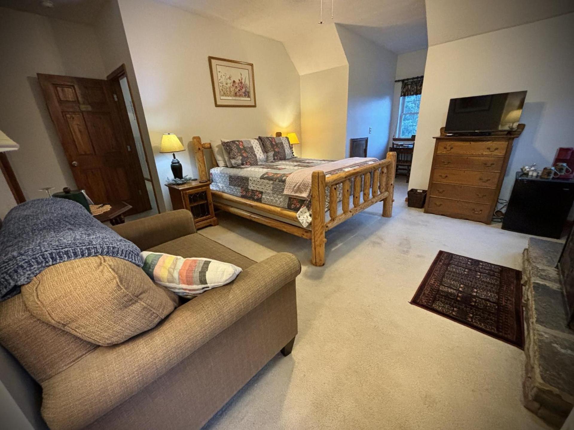 Long Mountain Lodge photo 7