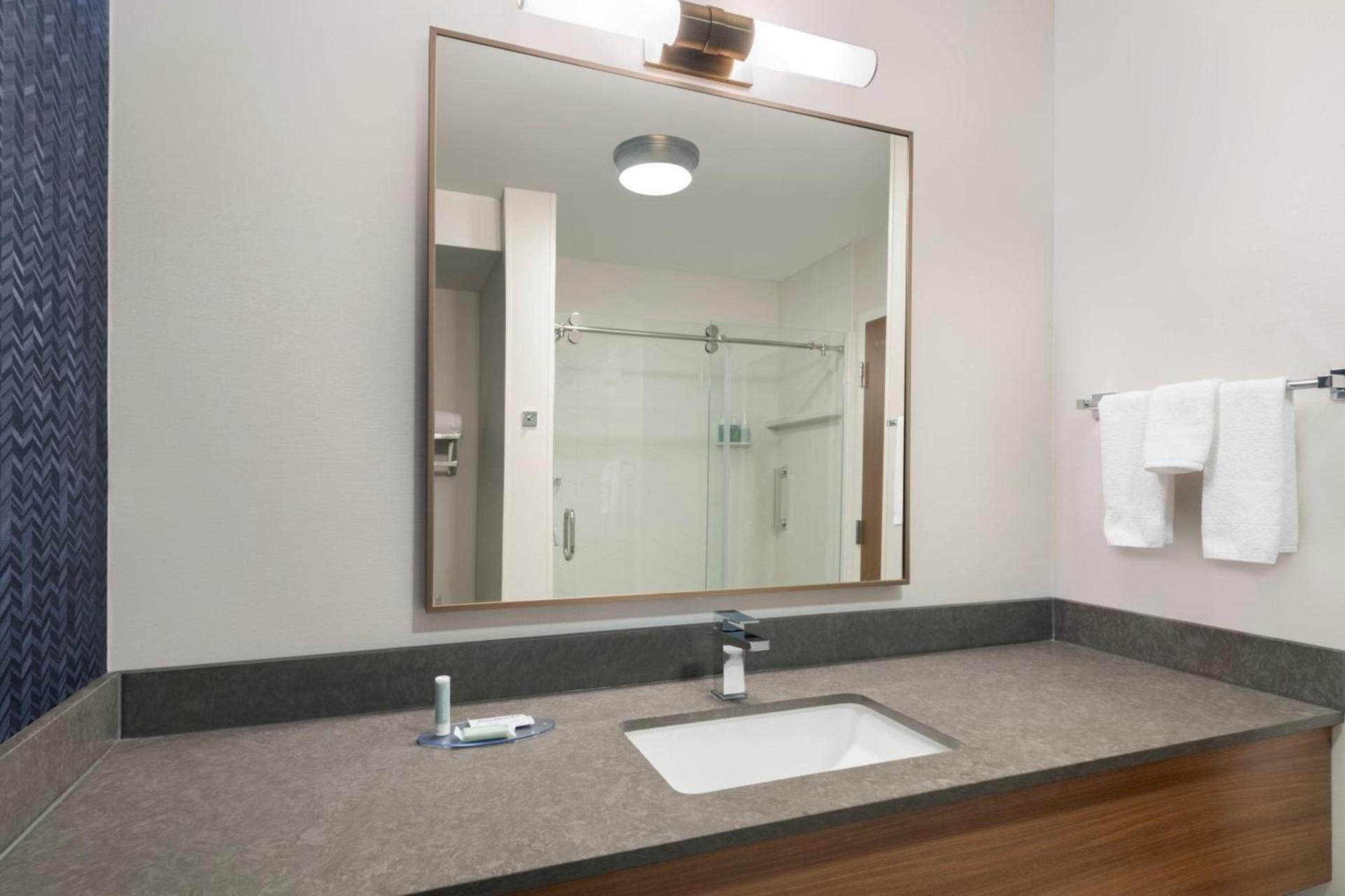 Fairfield Inn & Suites Denton photo 15