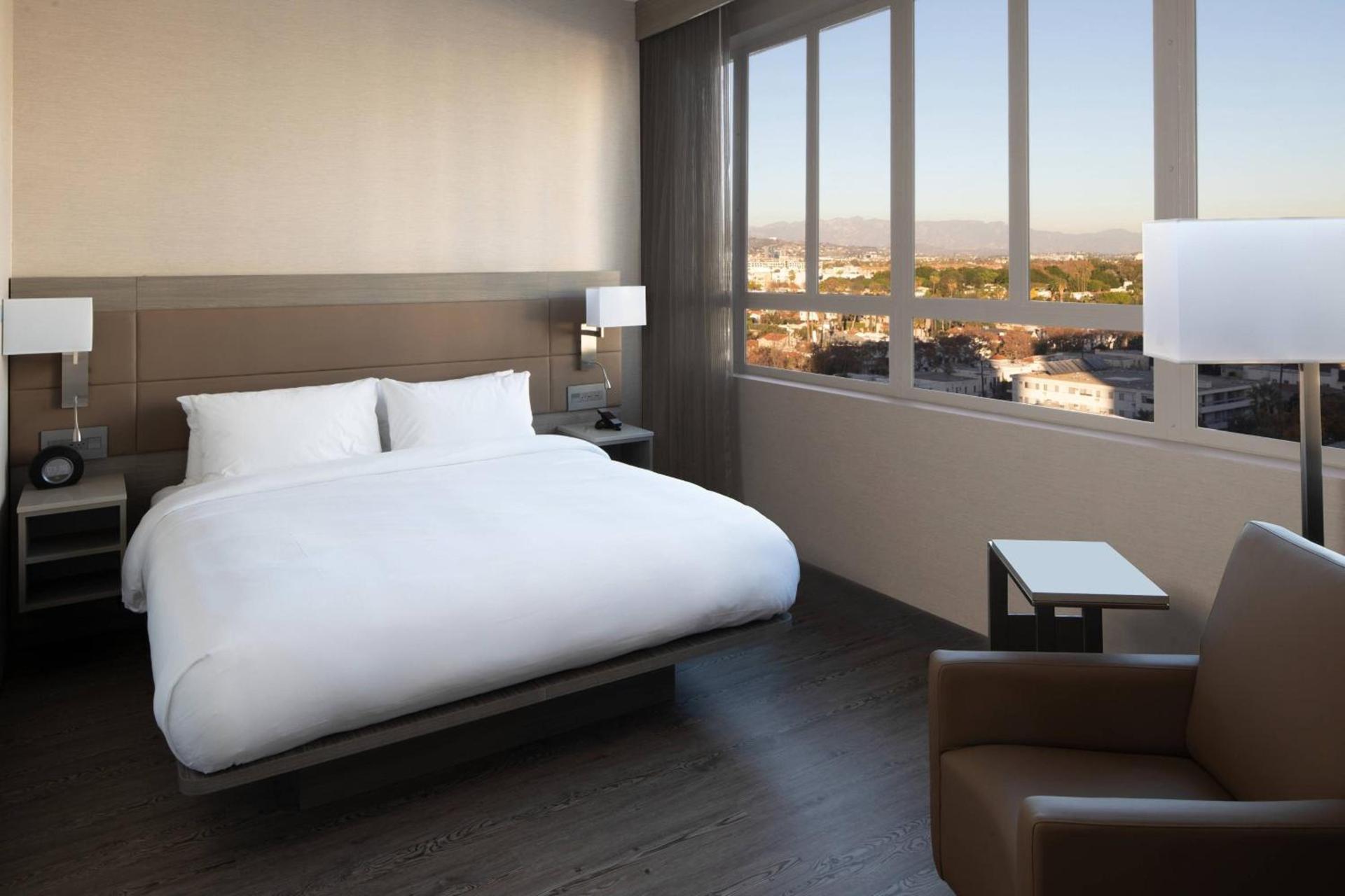 AC Hotel by Marriott Beverly Hills photo 16