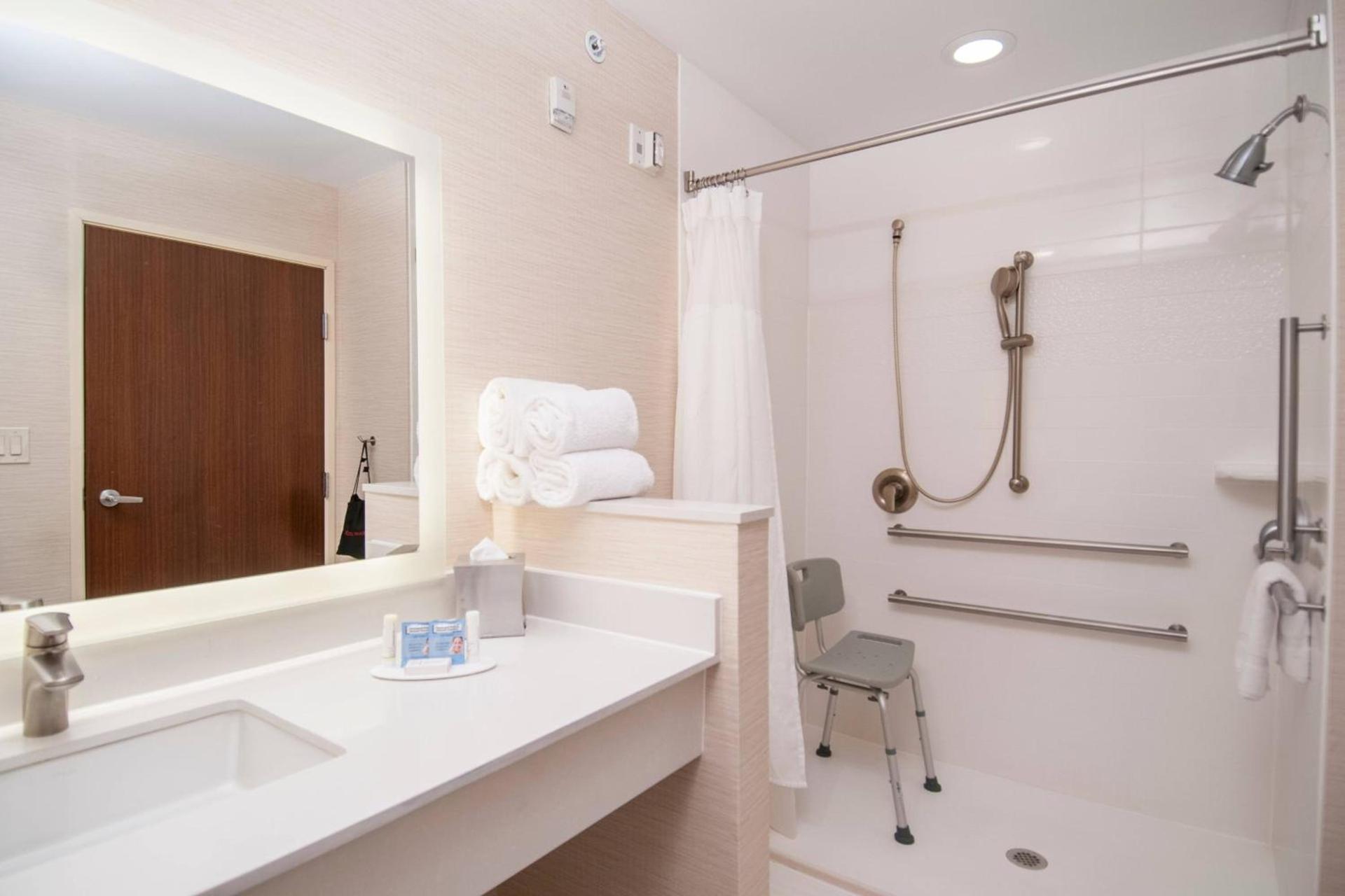 Fairfield Inn & Suites by Marriott Dallas Plano North photo 18