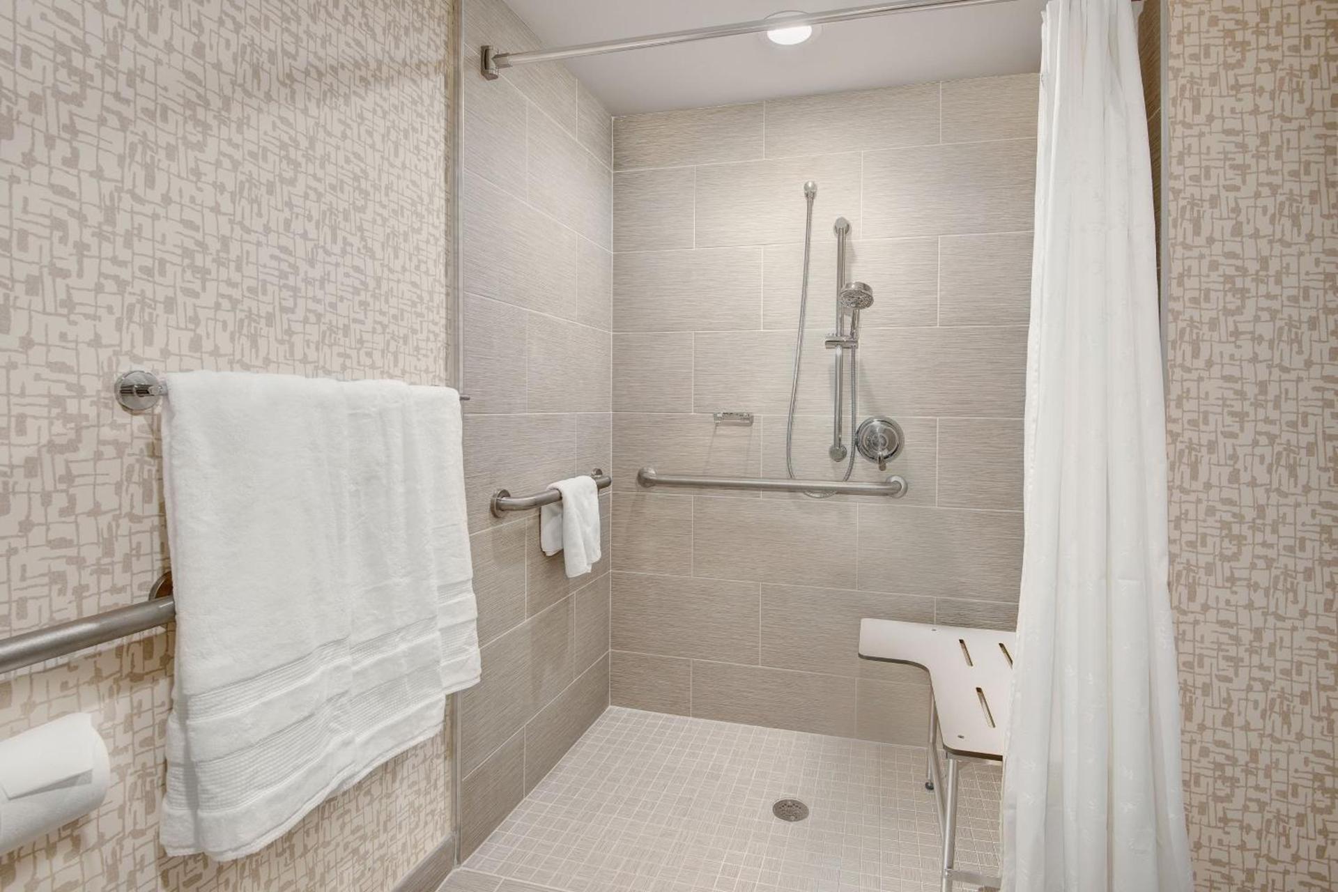Sheraton Eatontown Hotel photo 22