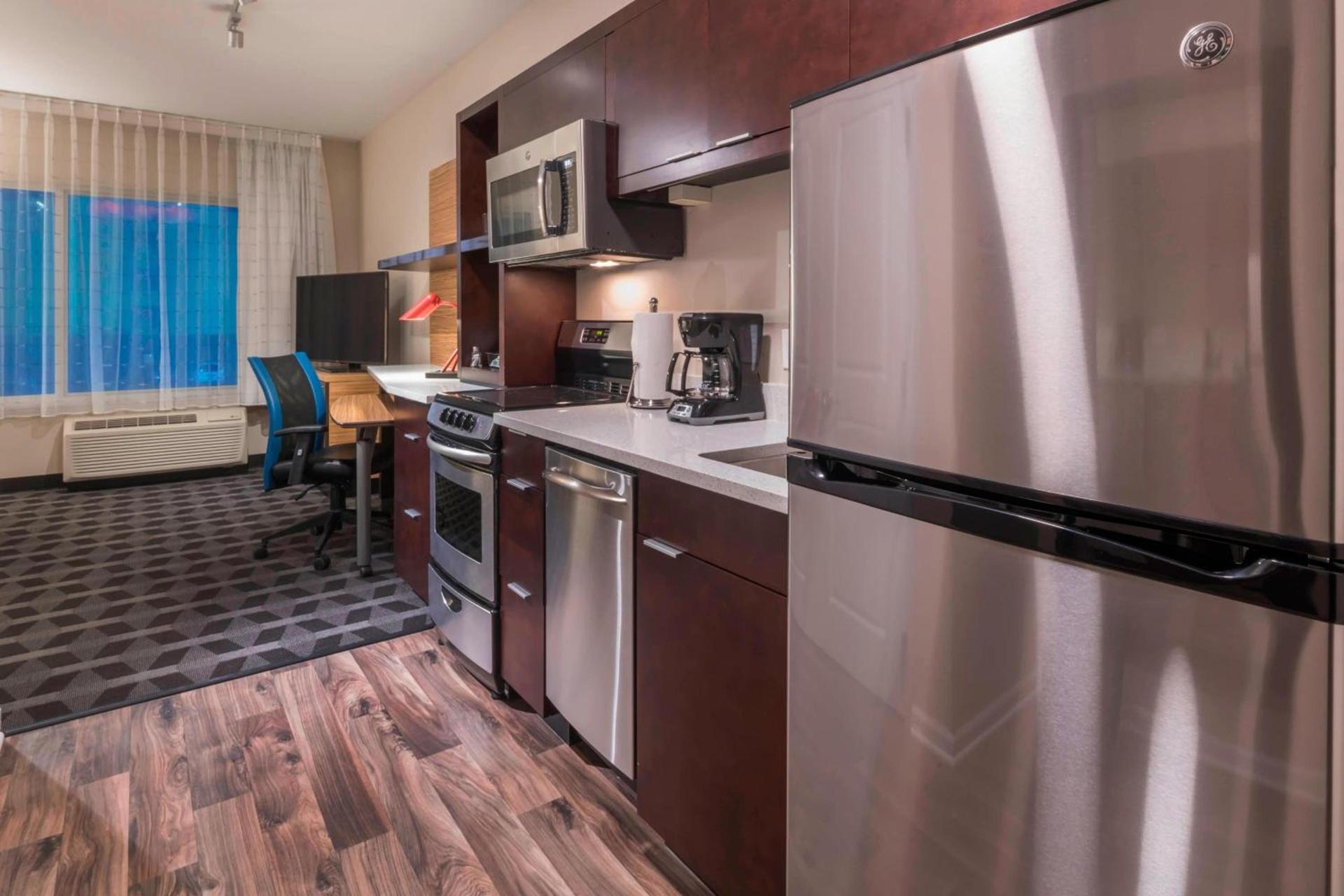 Towneplace Suites By Marriott Hays photo 18