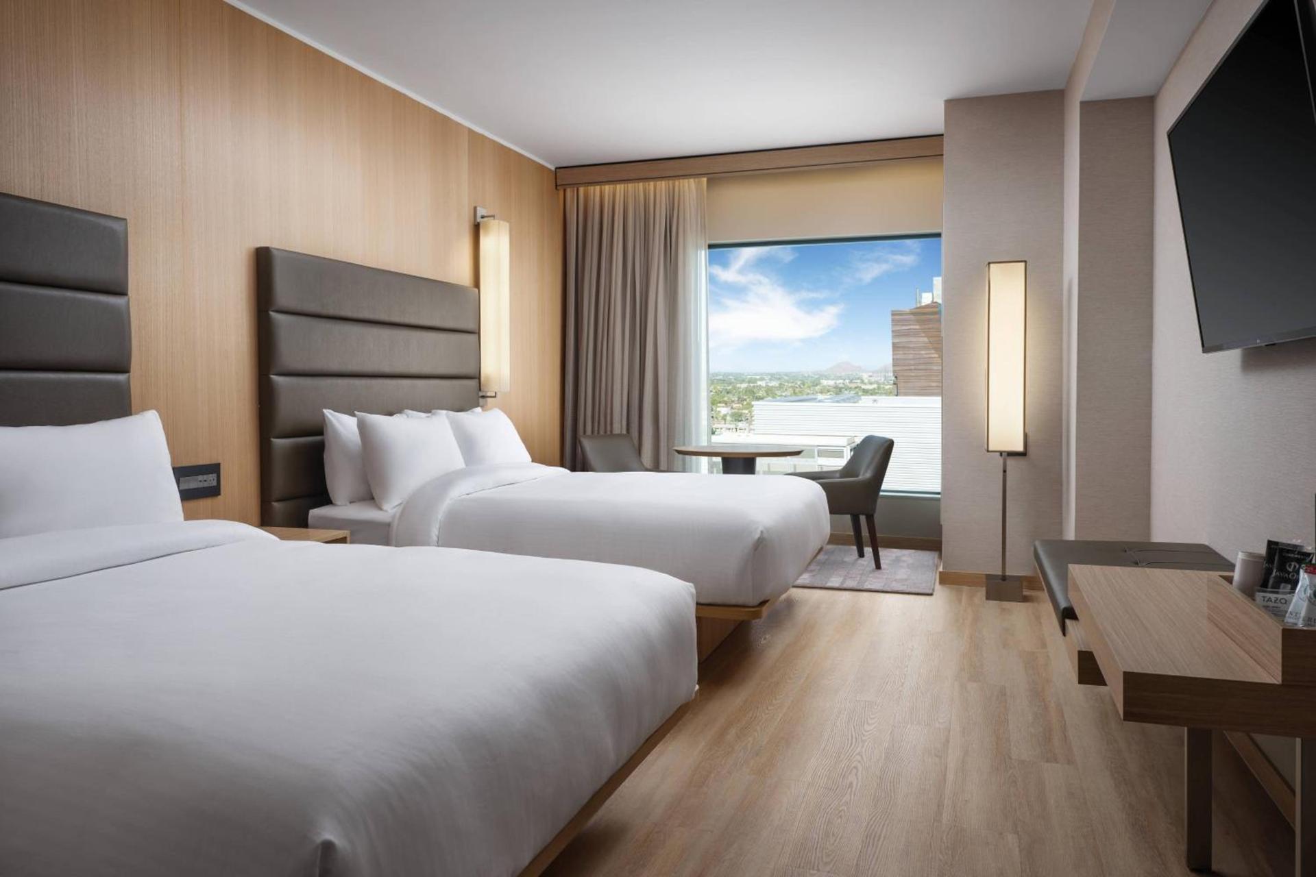 AC Hotel by Marriott Phoenix Downtown photo 9
