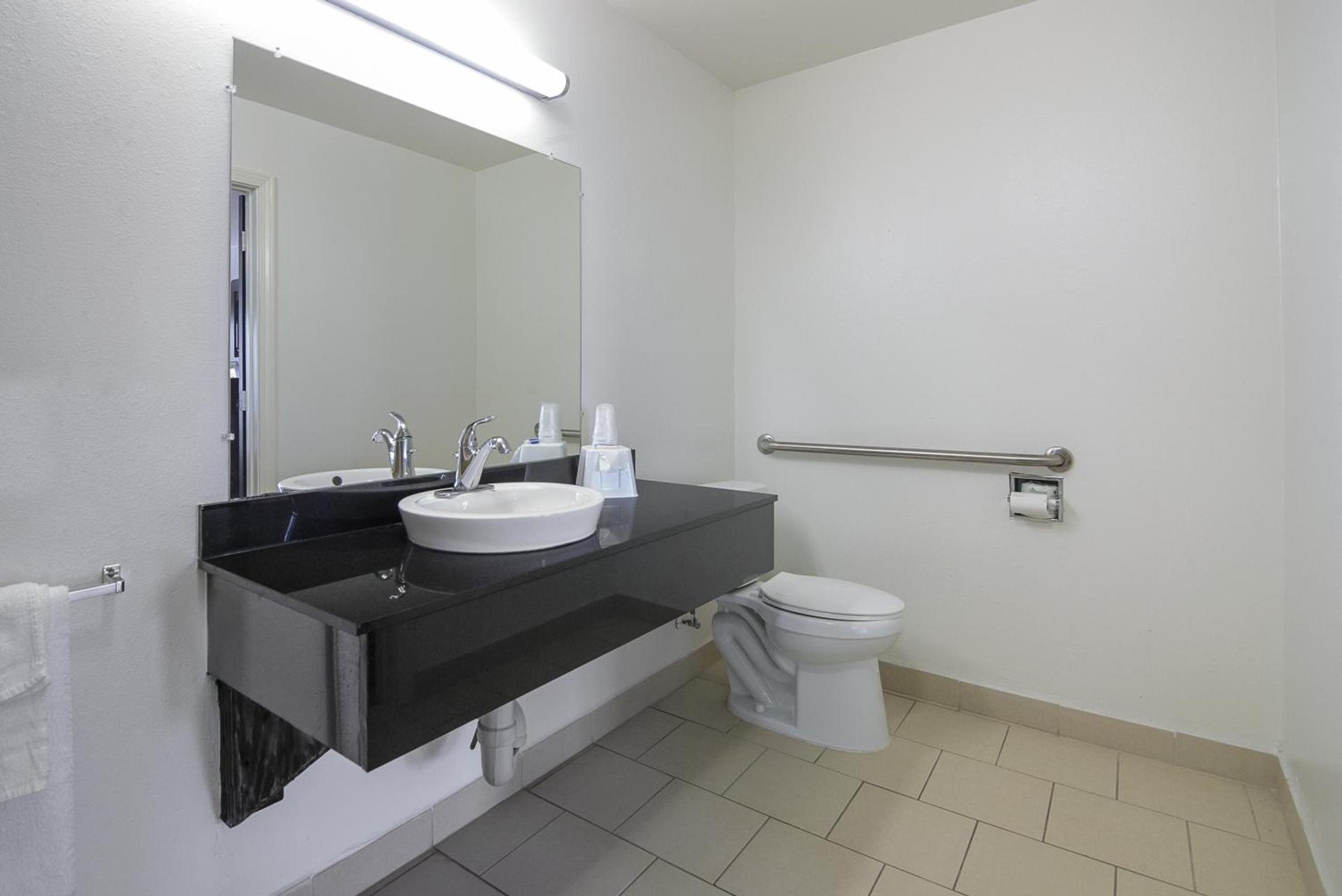 Motel 6-Canton, TX photo 27