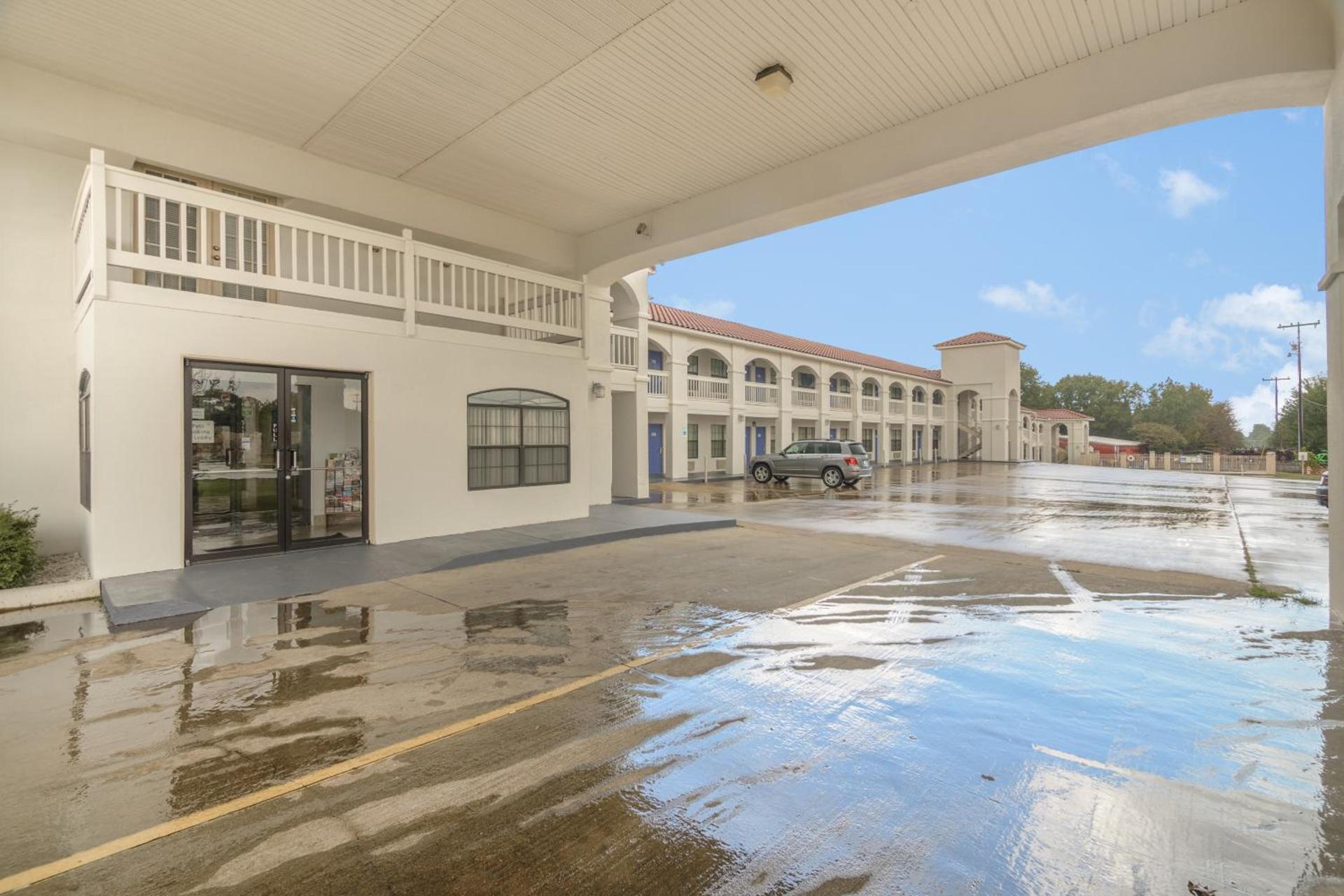 Motel 6-Canton, TX photo 9