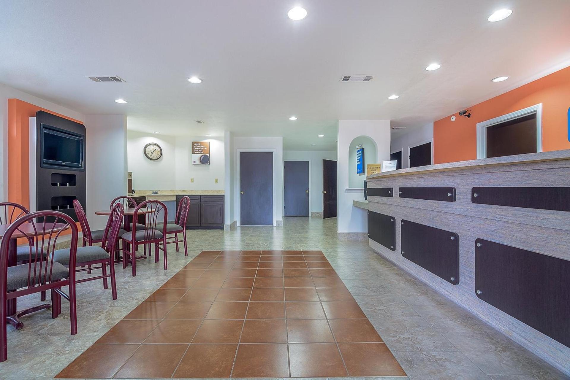 Motel 6-Canton, TX photo 15