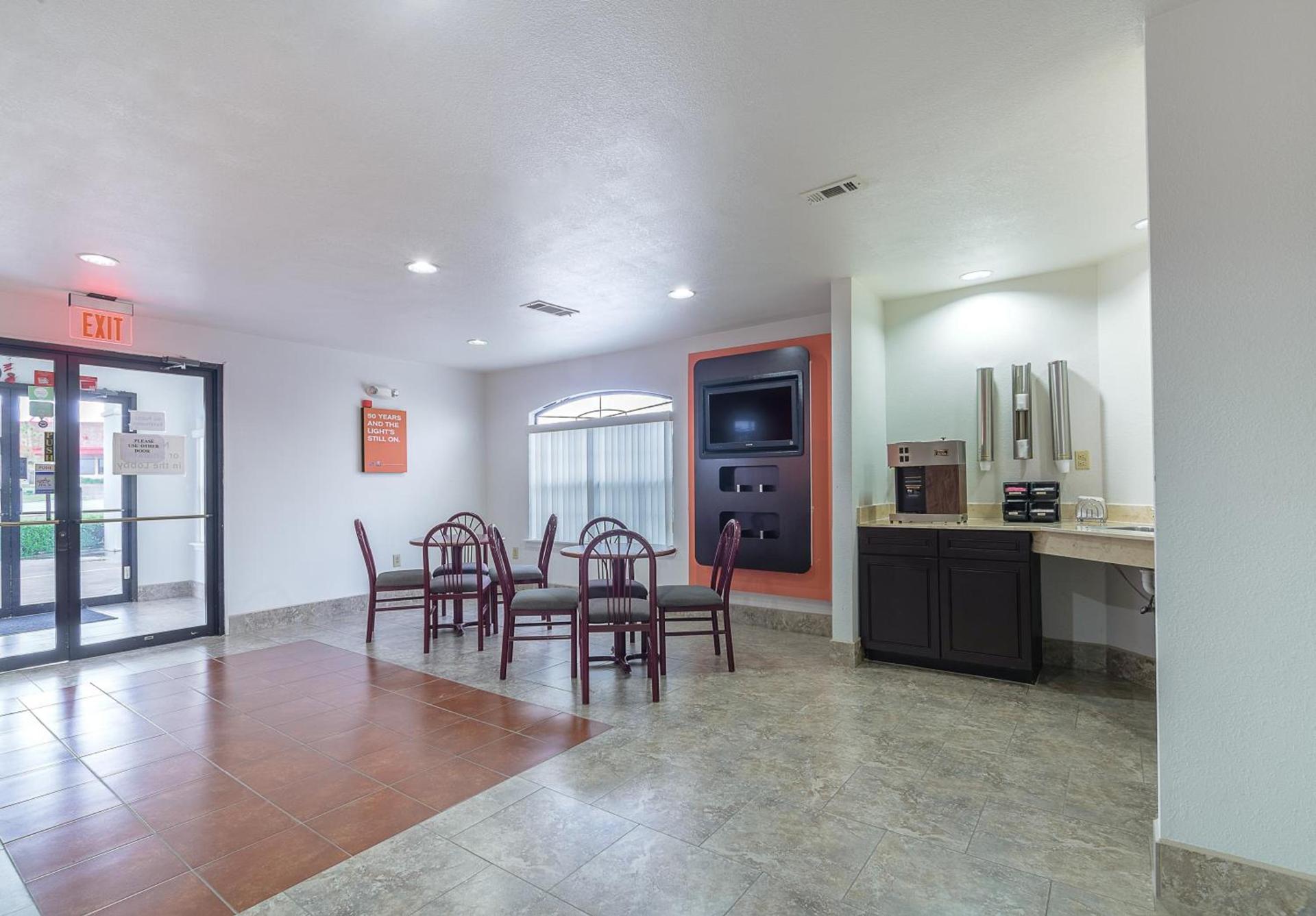 Motel 6-Canton, TX photo 19