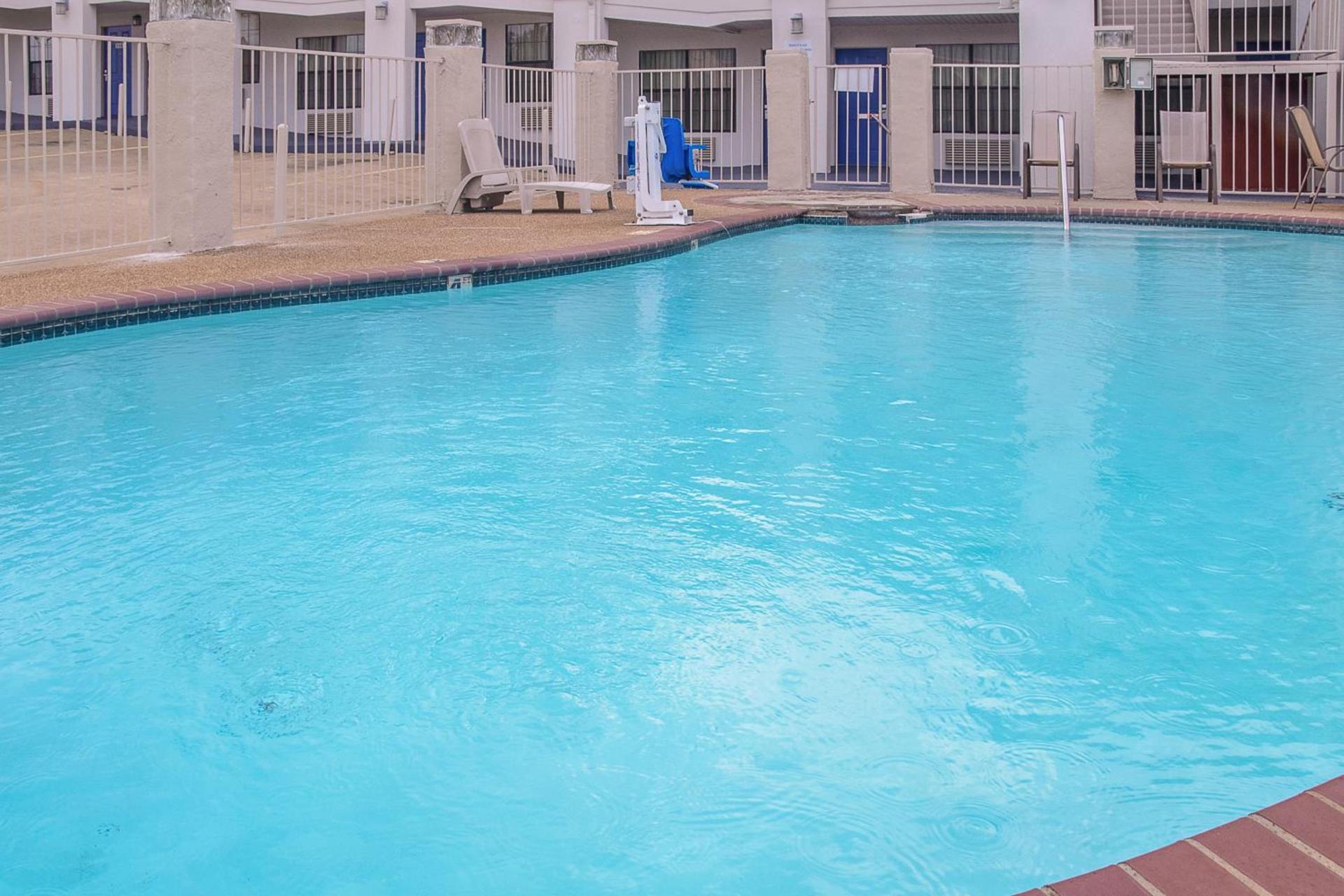 Motel 6-Canton, TX photo 24