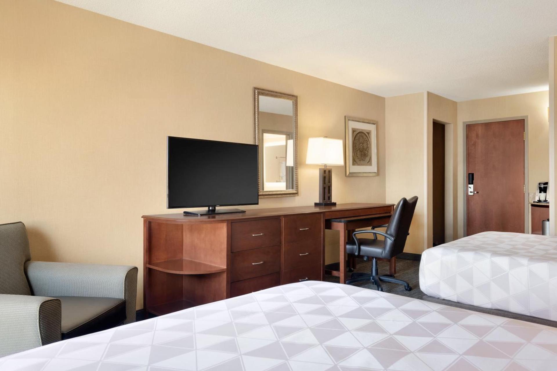 Holiday Inn National Airport/Crystal City by IHG photo 9