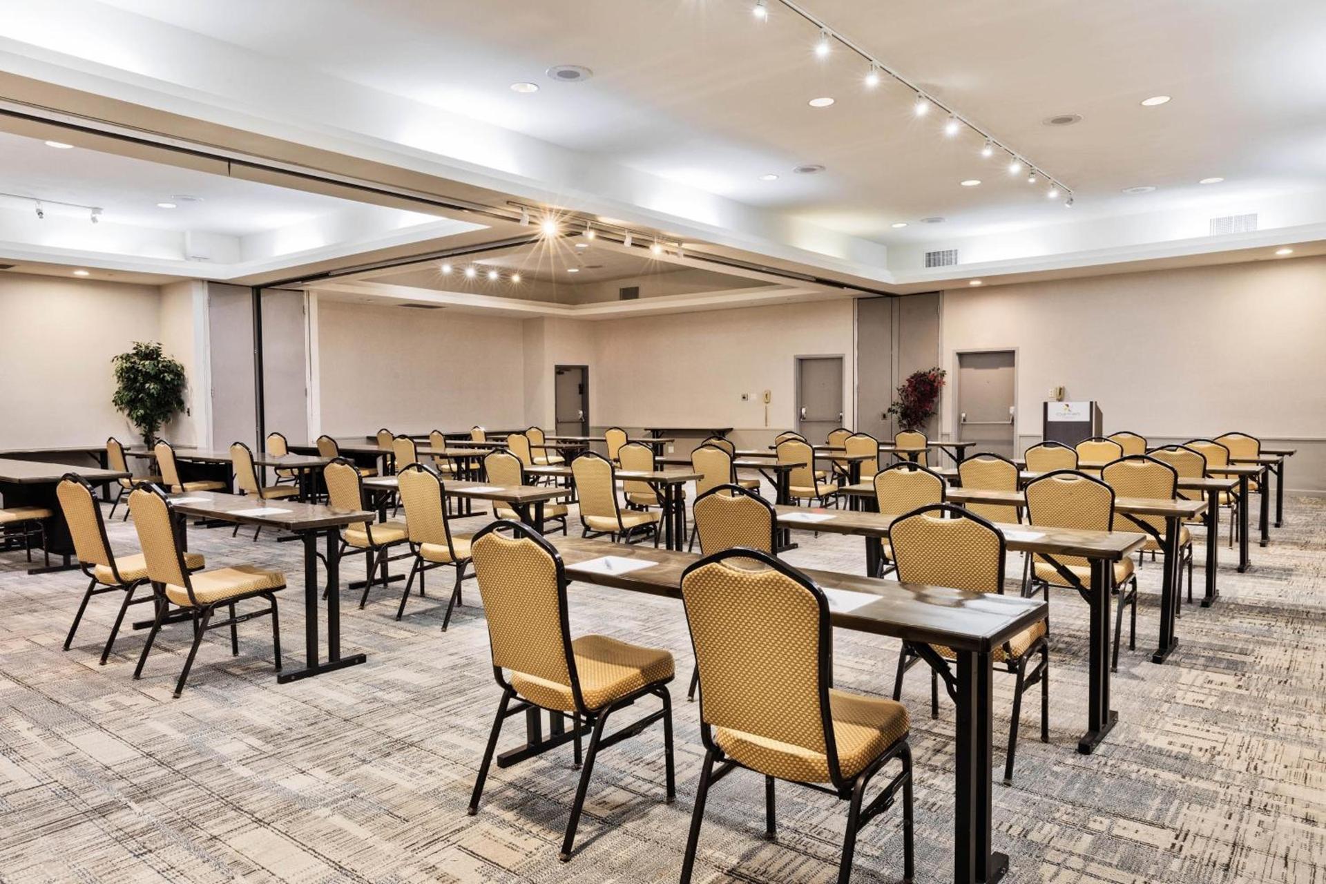 Four Points by Sheraton Ventura Harbor Resort photo 30