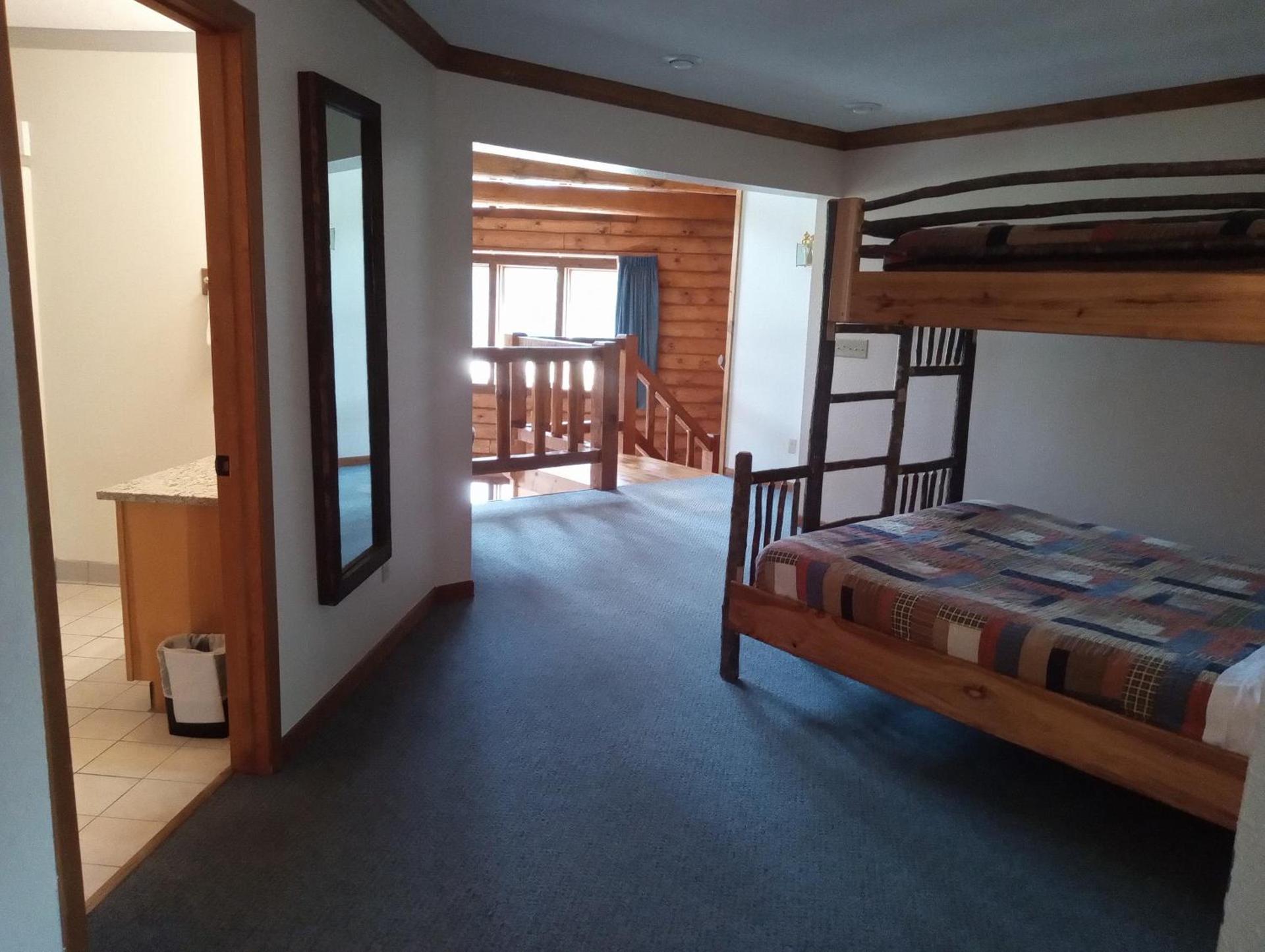Centerstone Resort Lake-Aire photo 42
