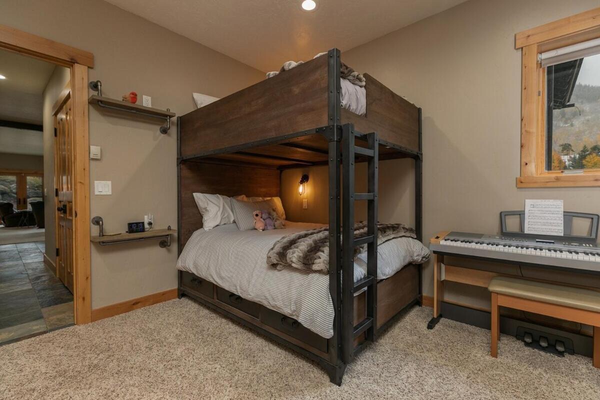 Mountain Retreat photo 40