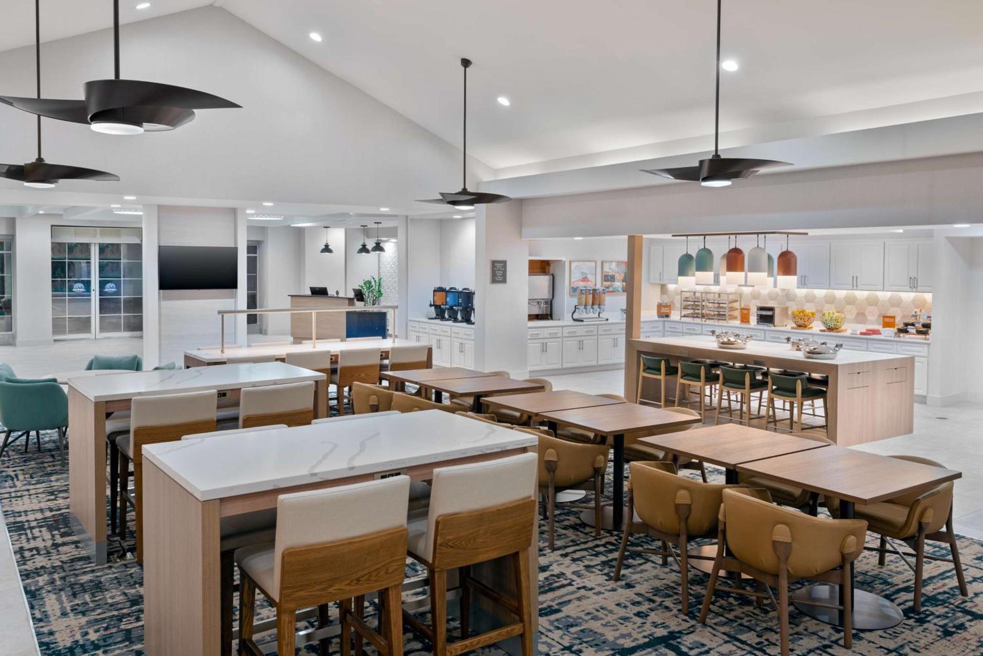 Homewood Suites by Hilton Orlando-Nearest to Universal Studios photo 7