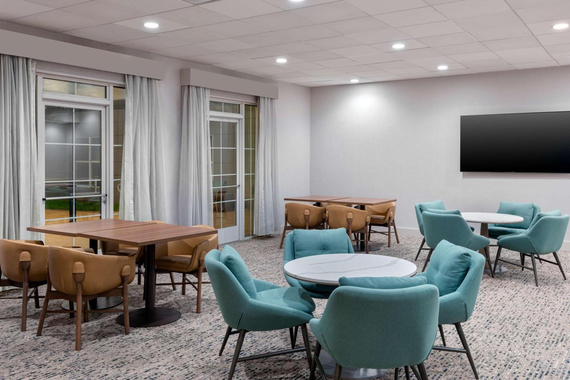 Homewood Suites by Hilton Orlando-Nearest to Universal Studios photo 6