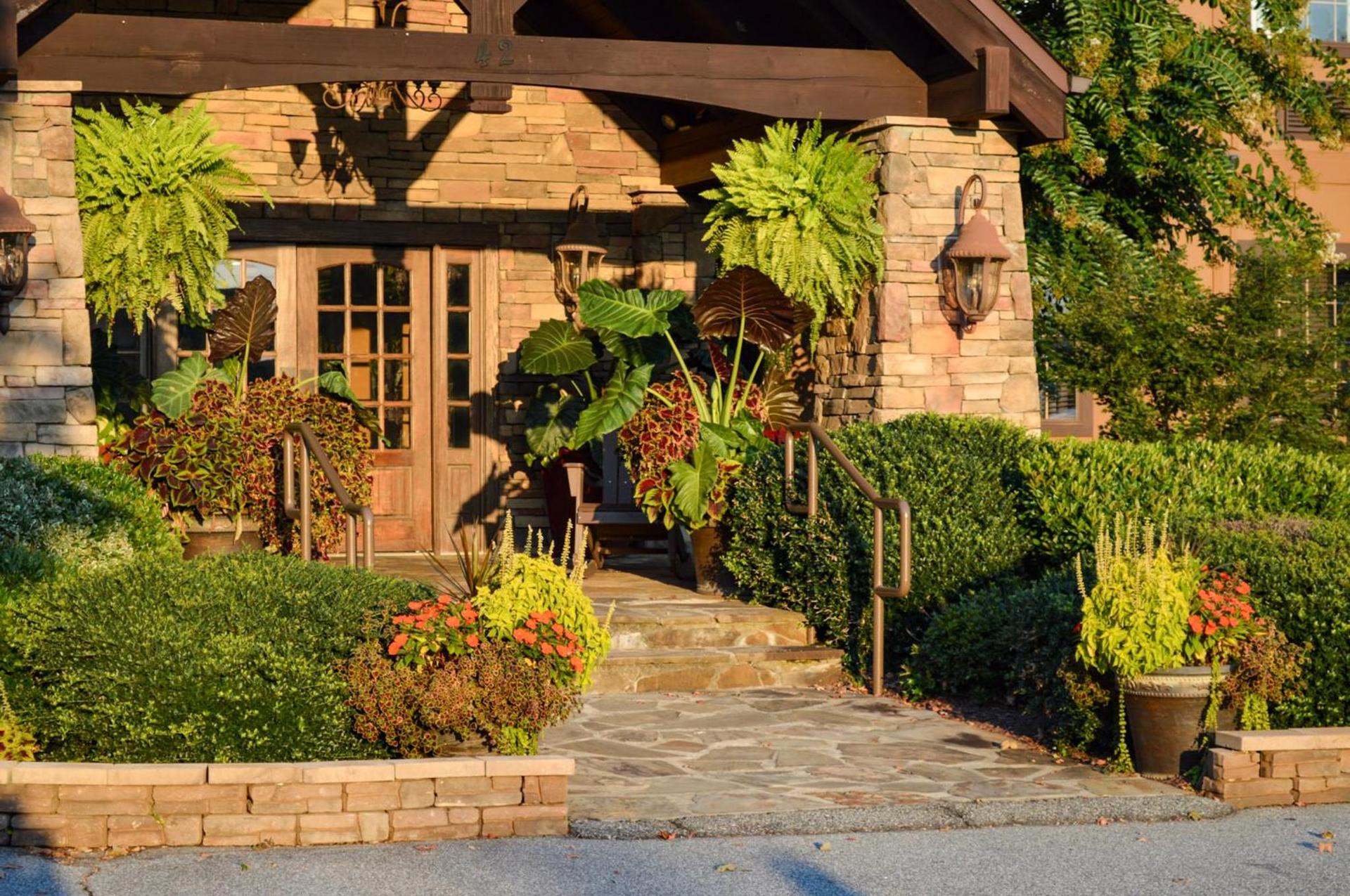 The Lodge at Flat Rock photo 43