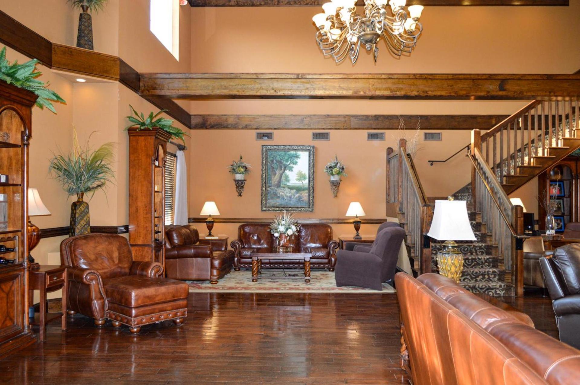 The Lodge at Flat Rock photo 52
