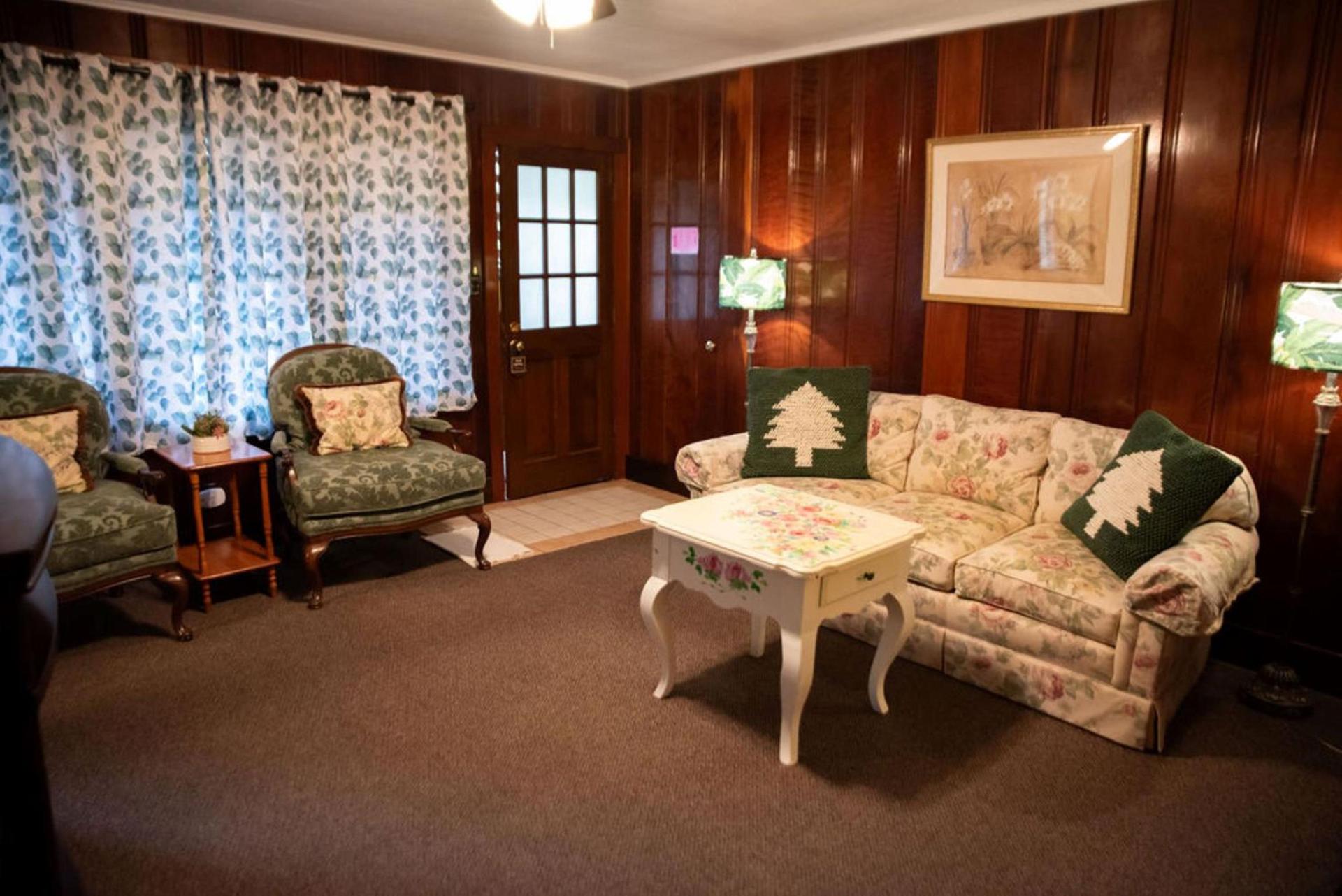 Miranda Gardens Resort photo 55
