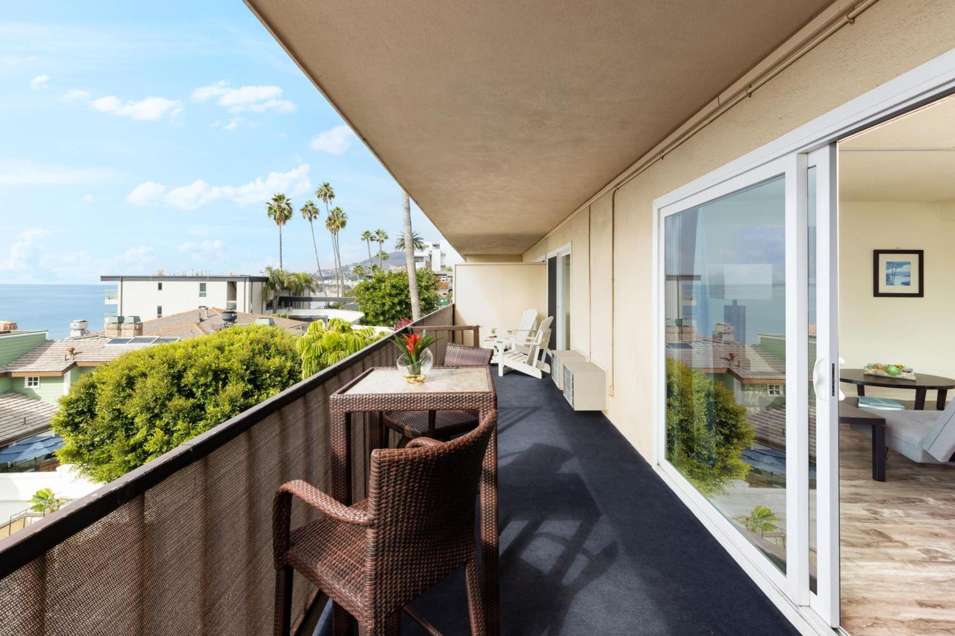 Pacific Edge Hotel photo 3