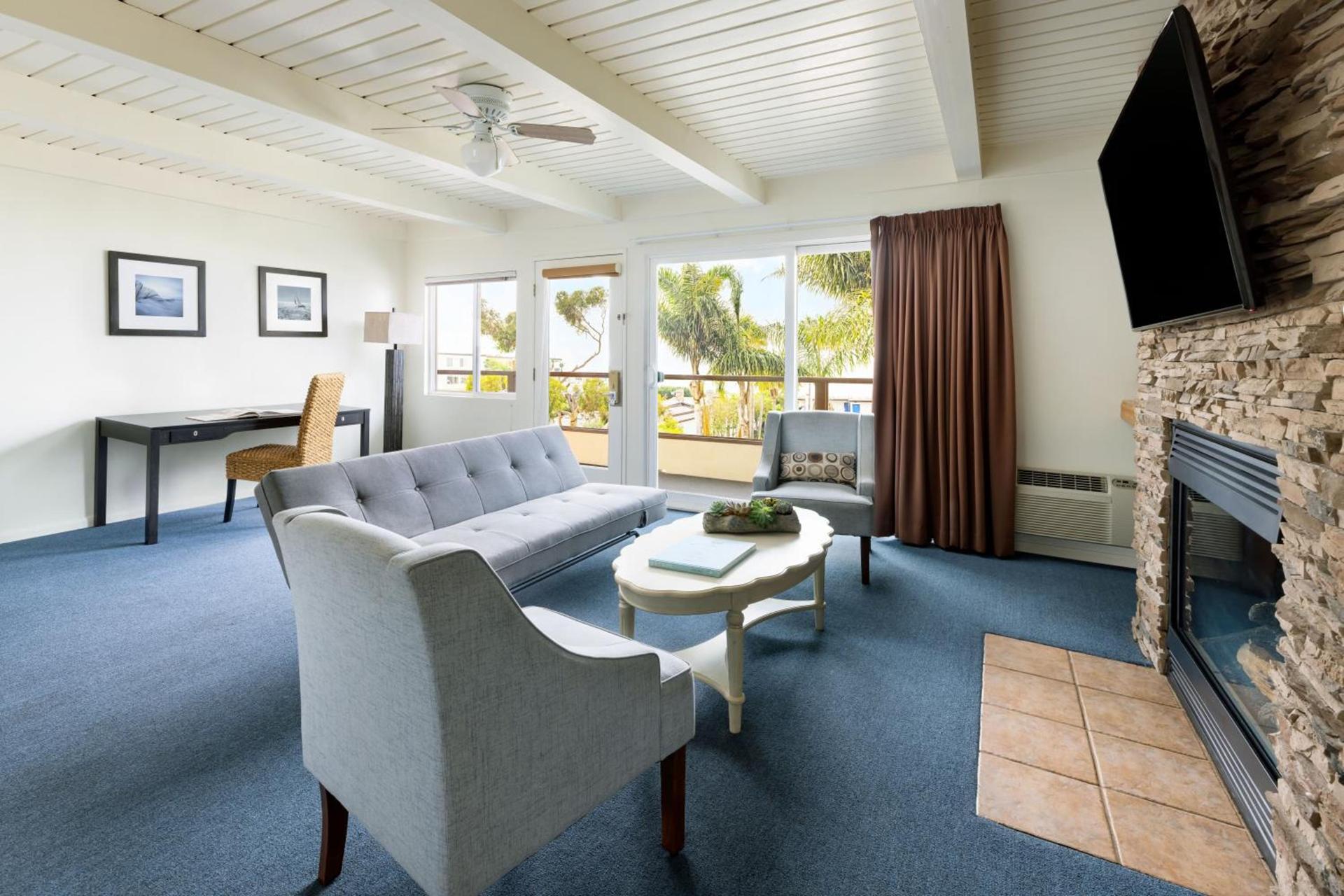 Pacific Edge Hotel photo 86