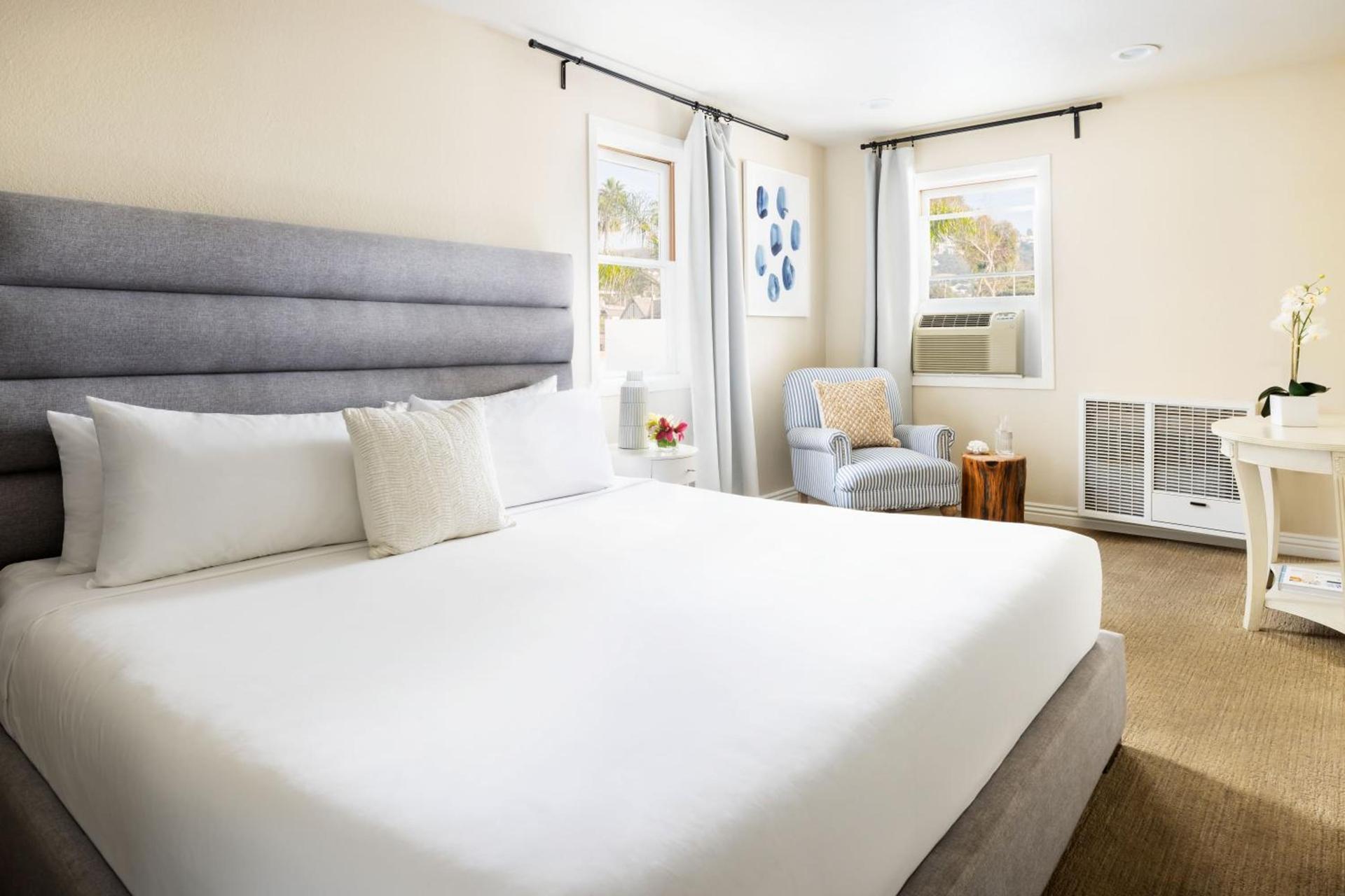 Pacific Edge Hotel photo 81