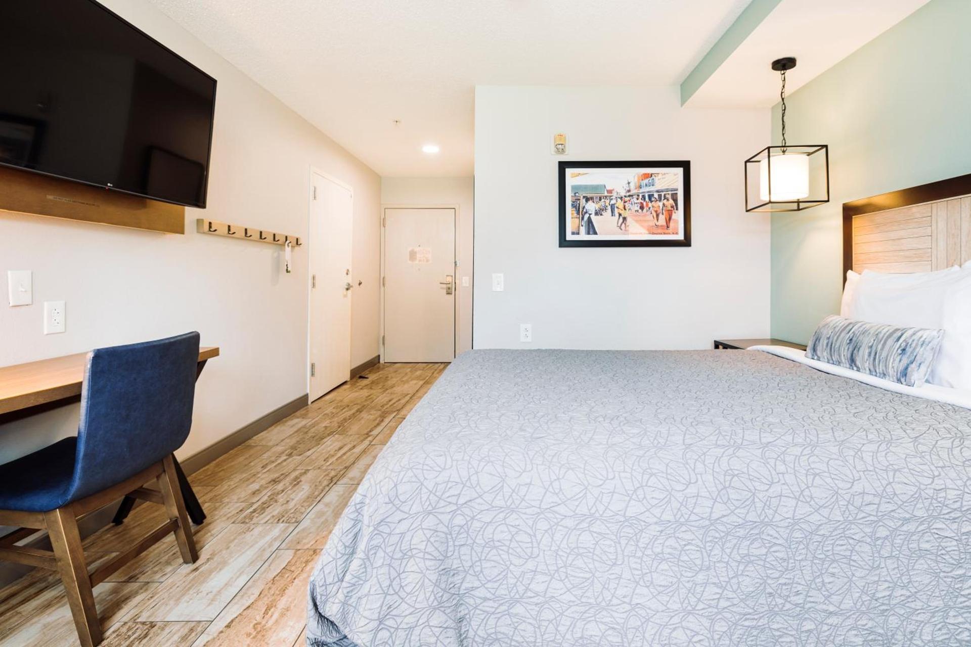 The Windstar Hotel - Carolina Beach photo 15