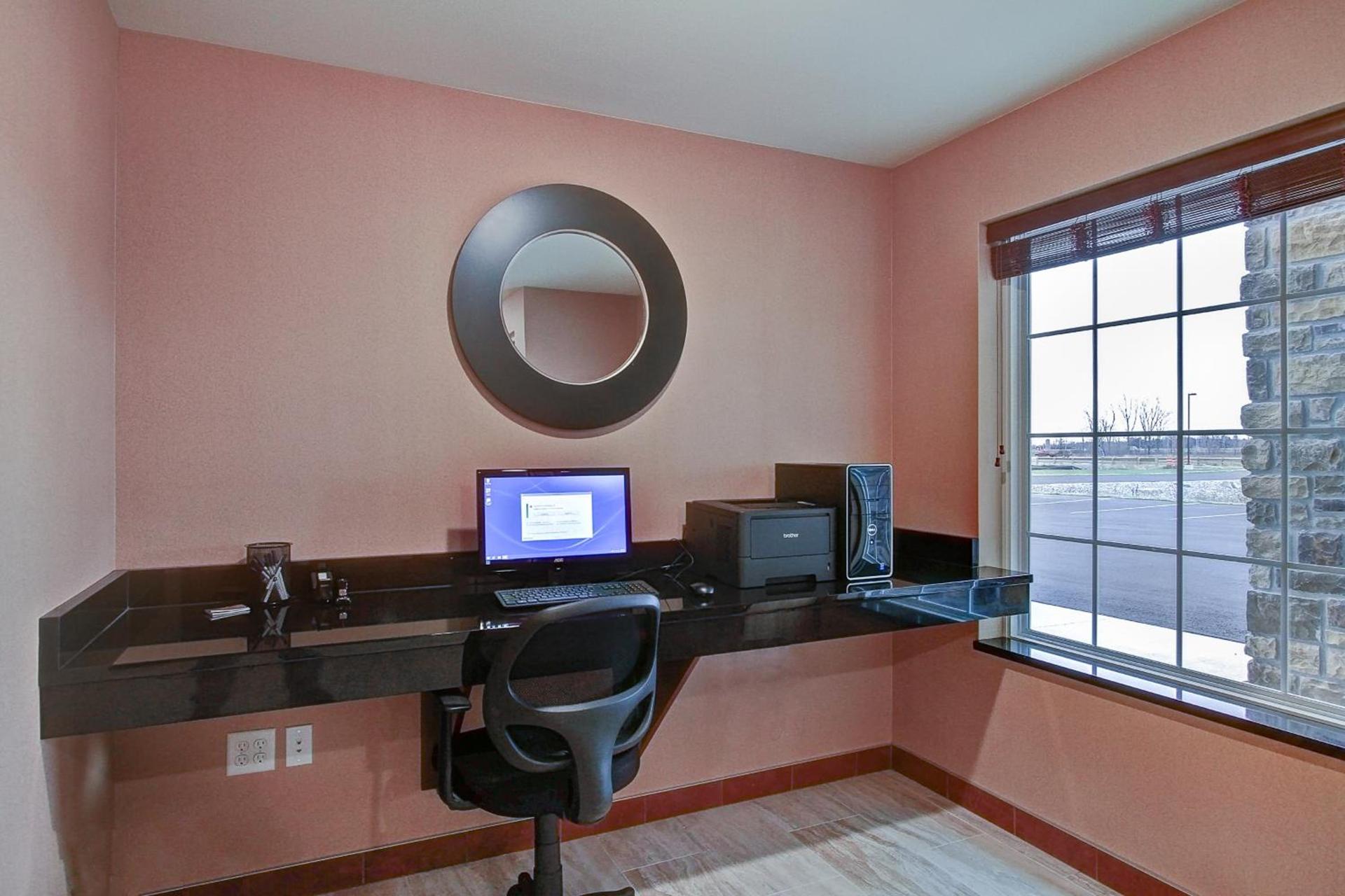 Cobblestone Hotel & Suites Pulaski/Green Bay photo 27