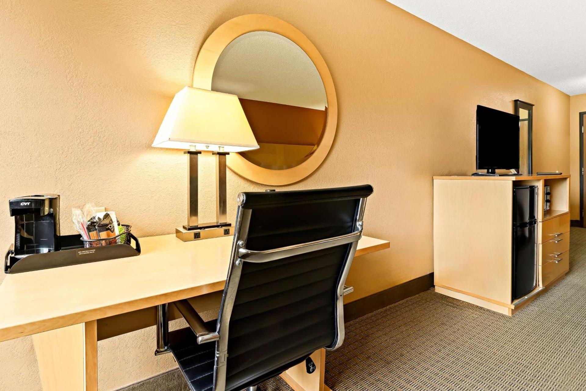 Best Western Paducah Inn photo 22