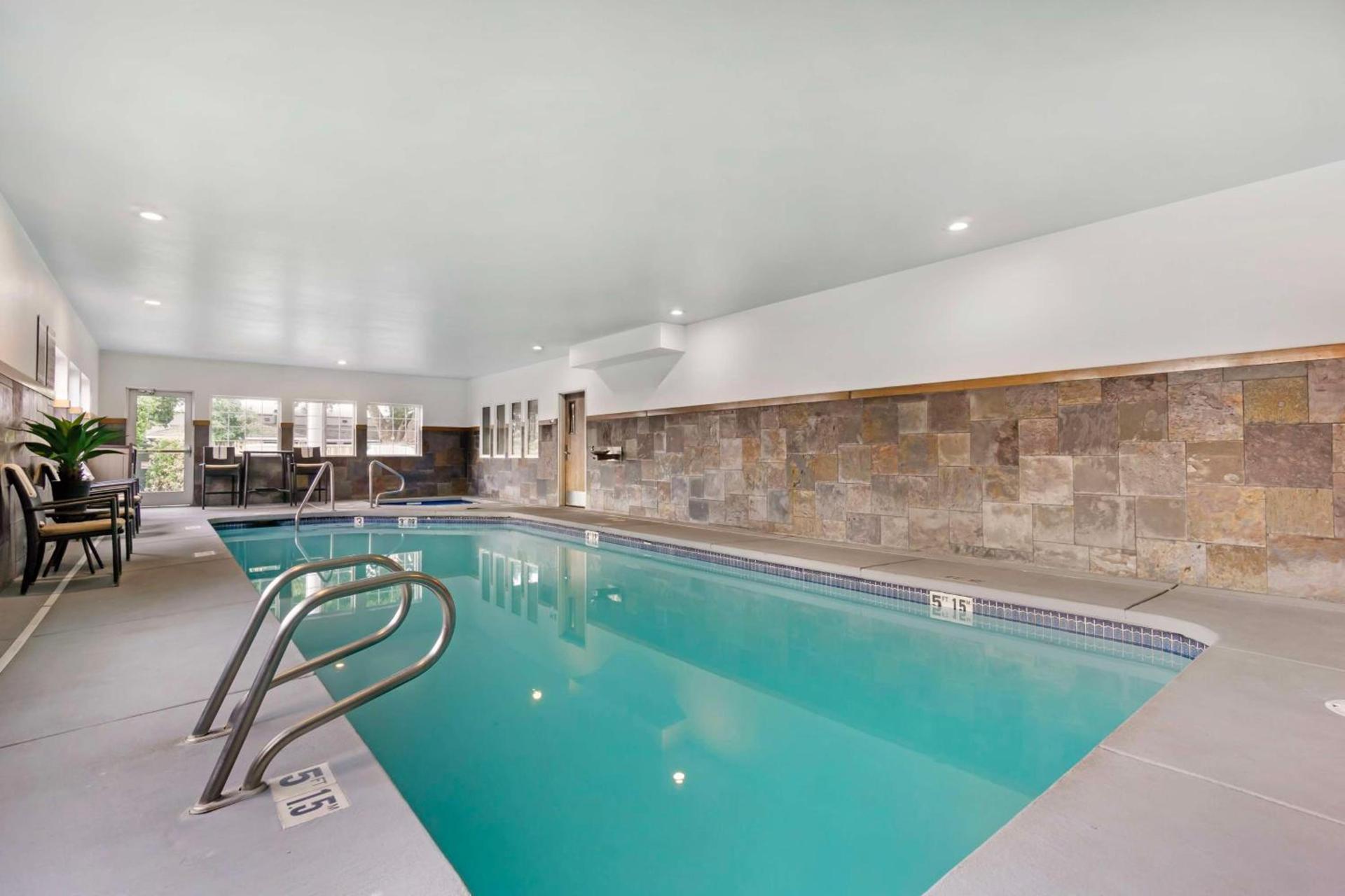 Best Western Plus Yakima Hotel photo 4