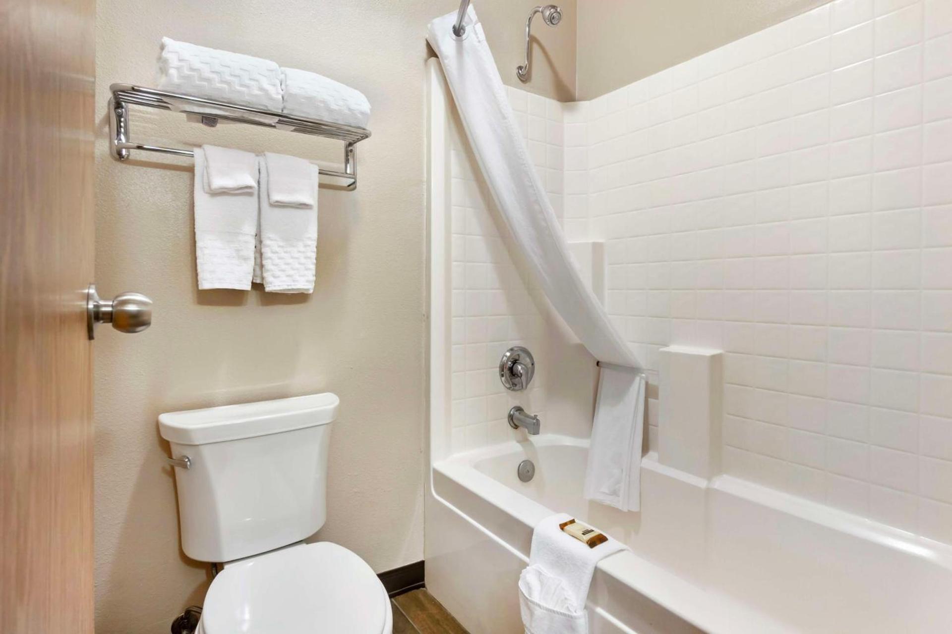 Best Western Plus Yakima Hotel photo 7
