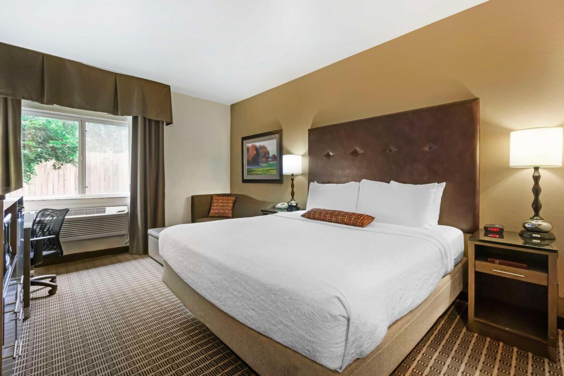 Best Western Plus Yakima Hotel photo 15