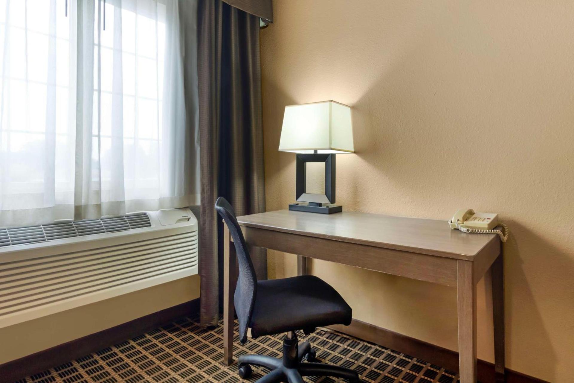 Best Western Plus Yakima Hotel photo 23