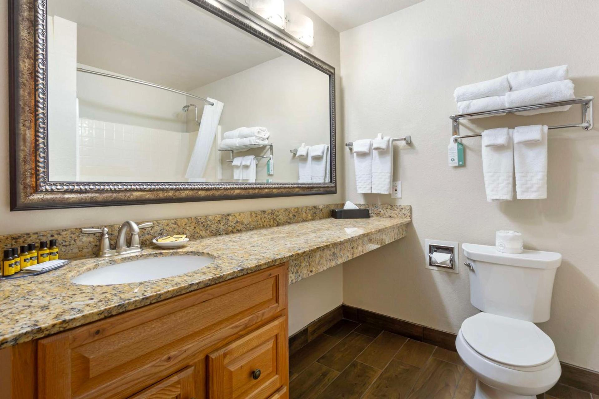 Best Western Plus Yakima Hotel photo 31