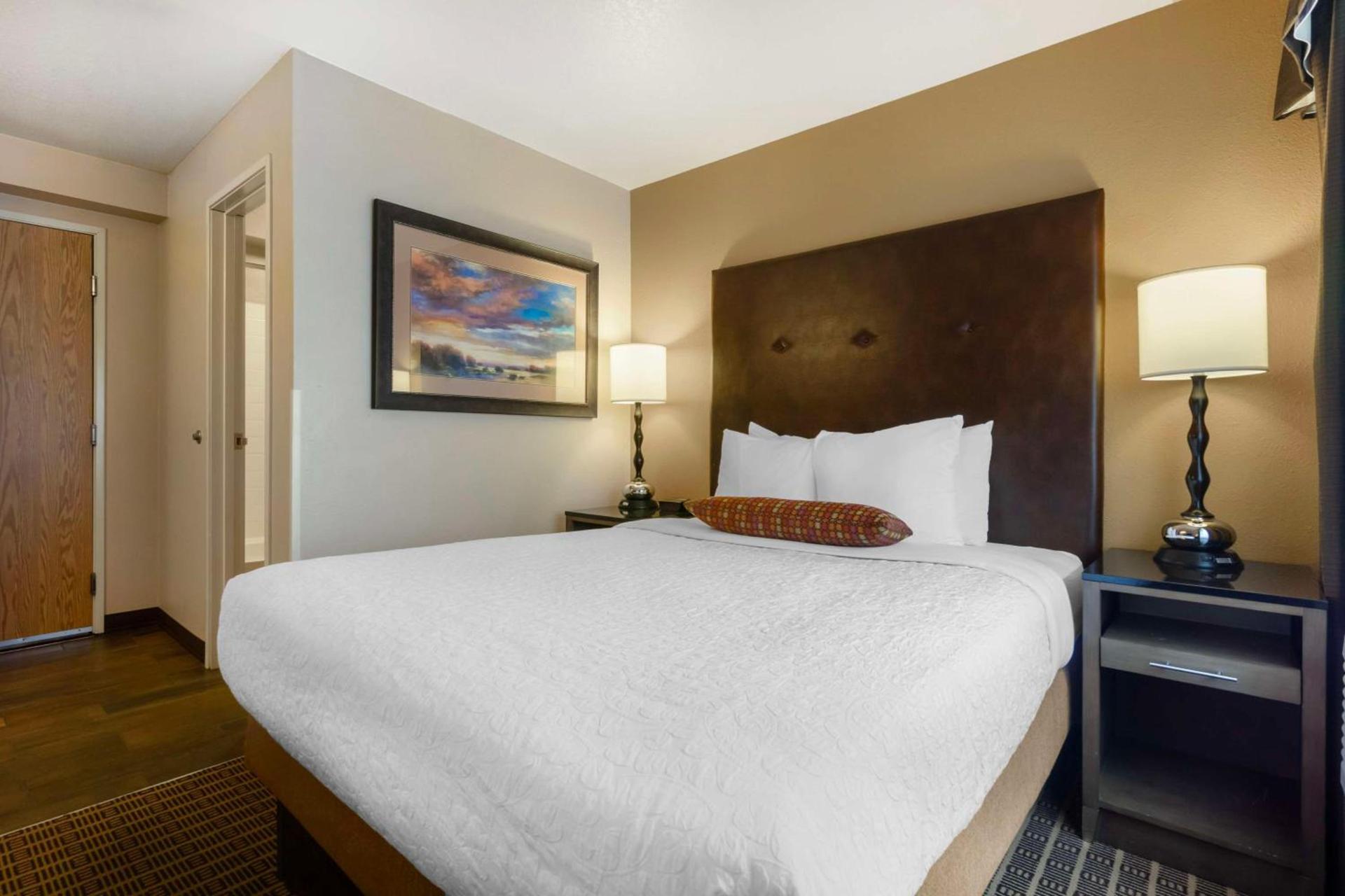 Best Western Plus Yakima Hotel photo 35