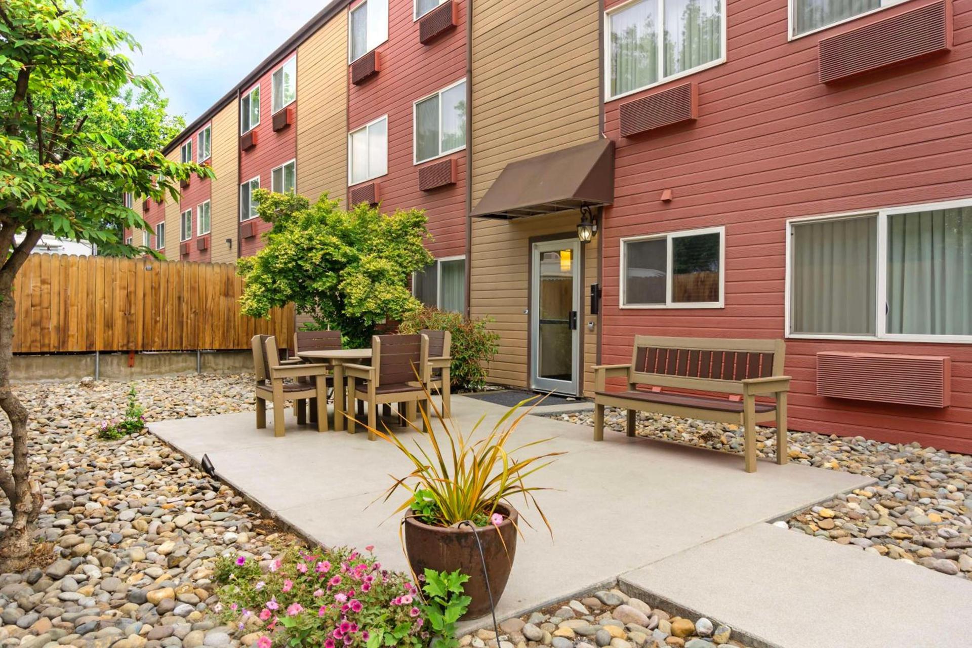 Best Western Plus Yakima Hotel photo 53