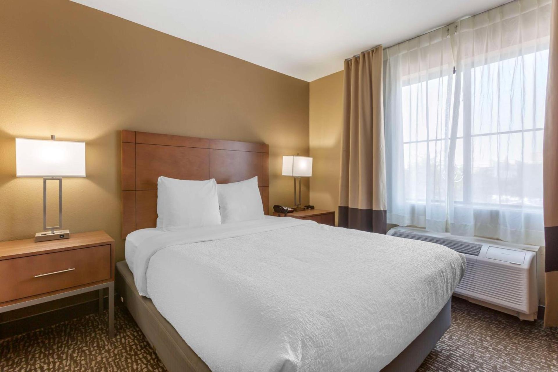 Best Western Plus Surprise-Phoenix NW photo 40